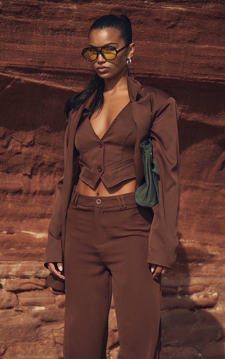 Marron Chocolat Gilet De Costume Tissé Avec Détail Ceinturé Au Dos