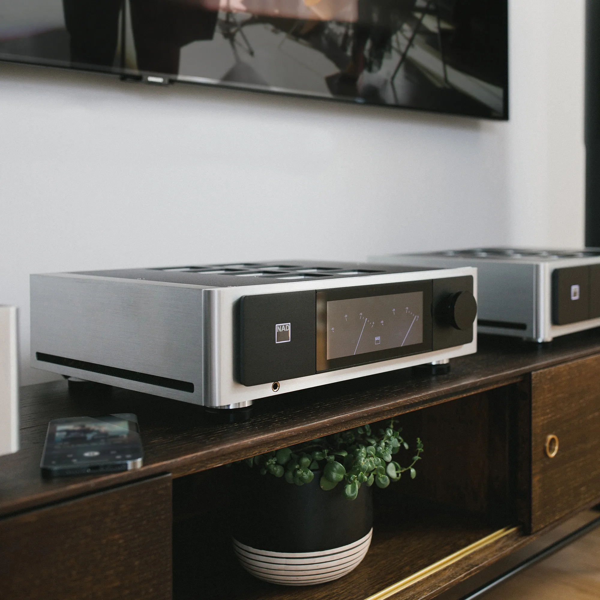 NAD M66   M23 Amplis hi-fi stéréo