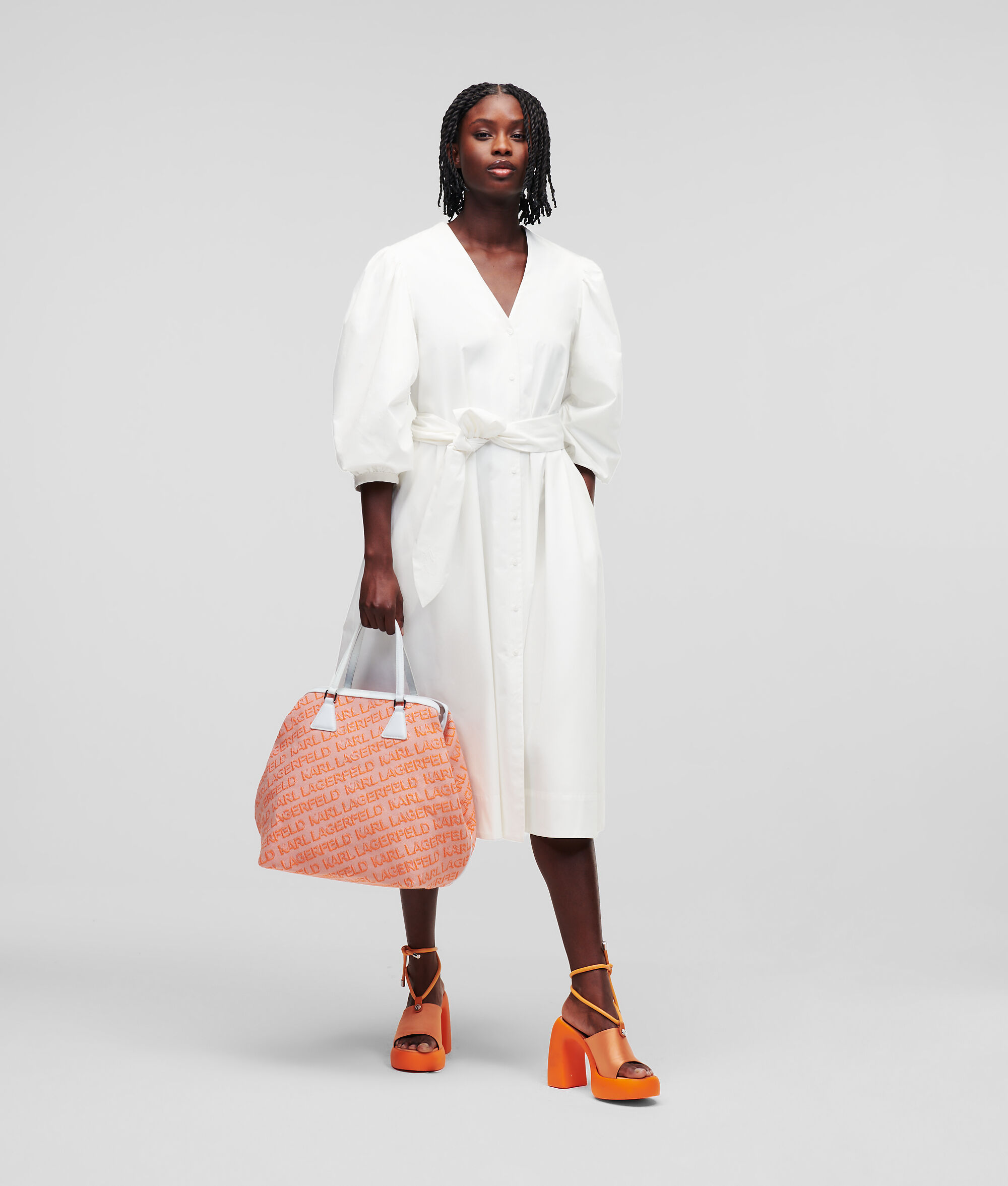 ROBE CHEMISE À MANCHES BOUFFANTES SÉLECTIONNÉE PAR HUN KIM