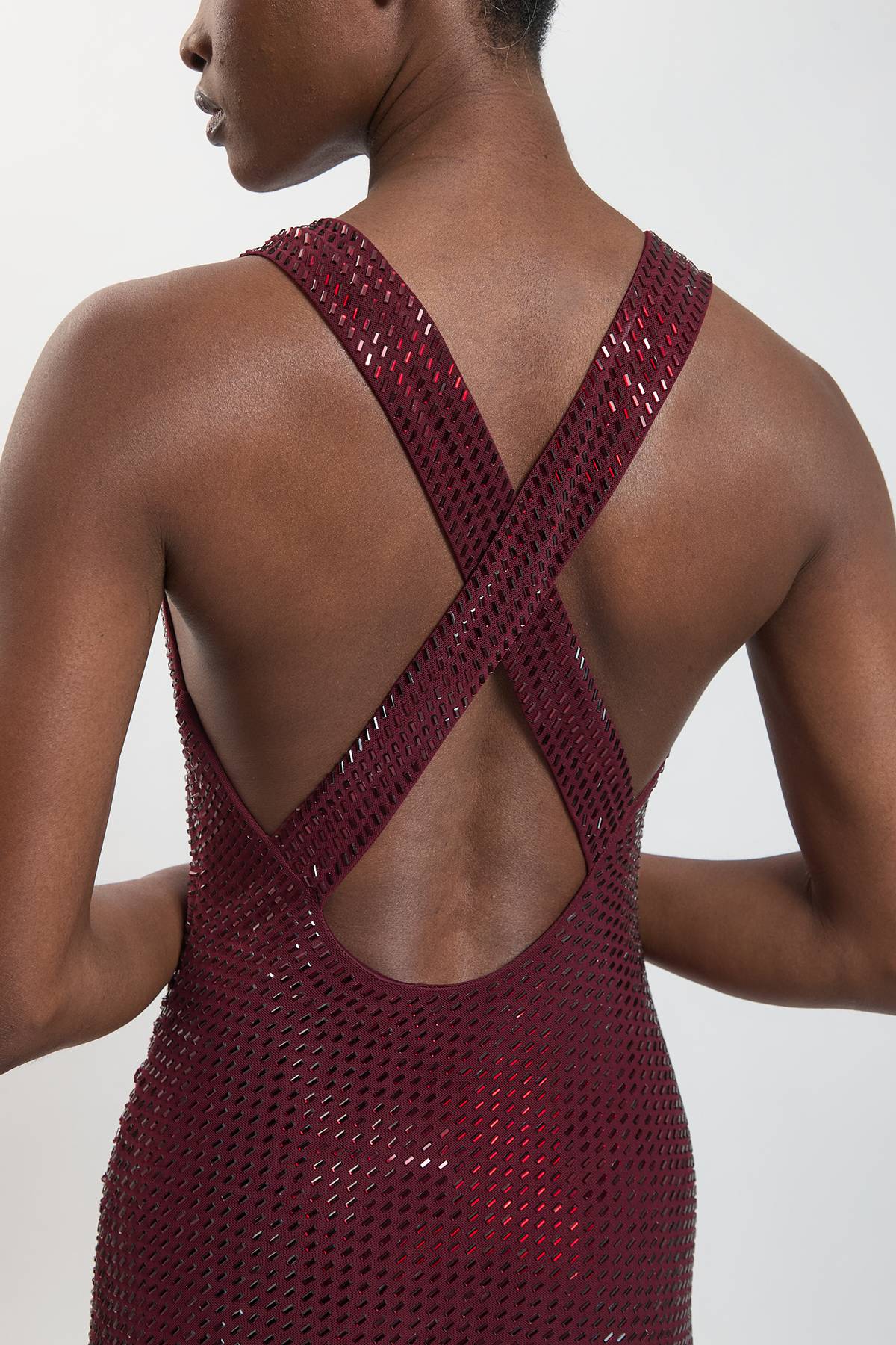 KarenMillen Robe Longue Premium À Dos Croisé Ornée De Cristaux