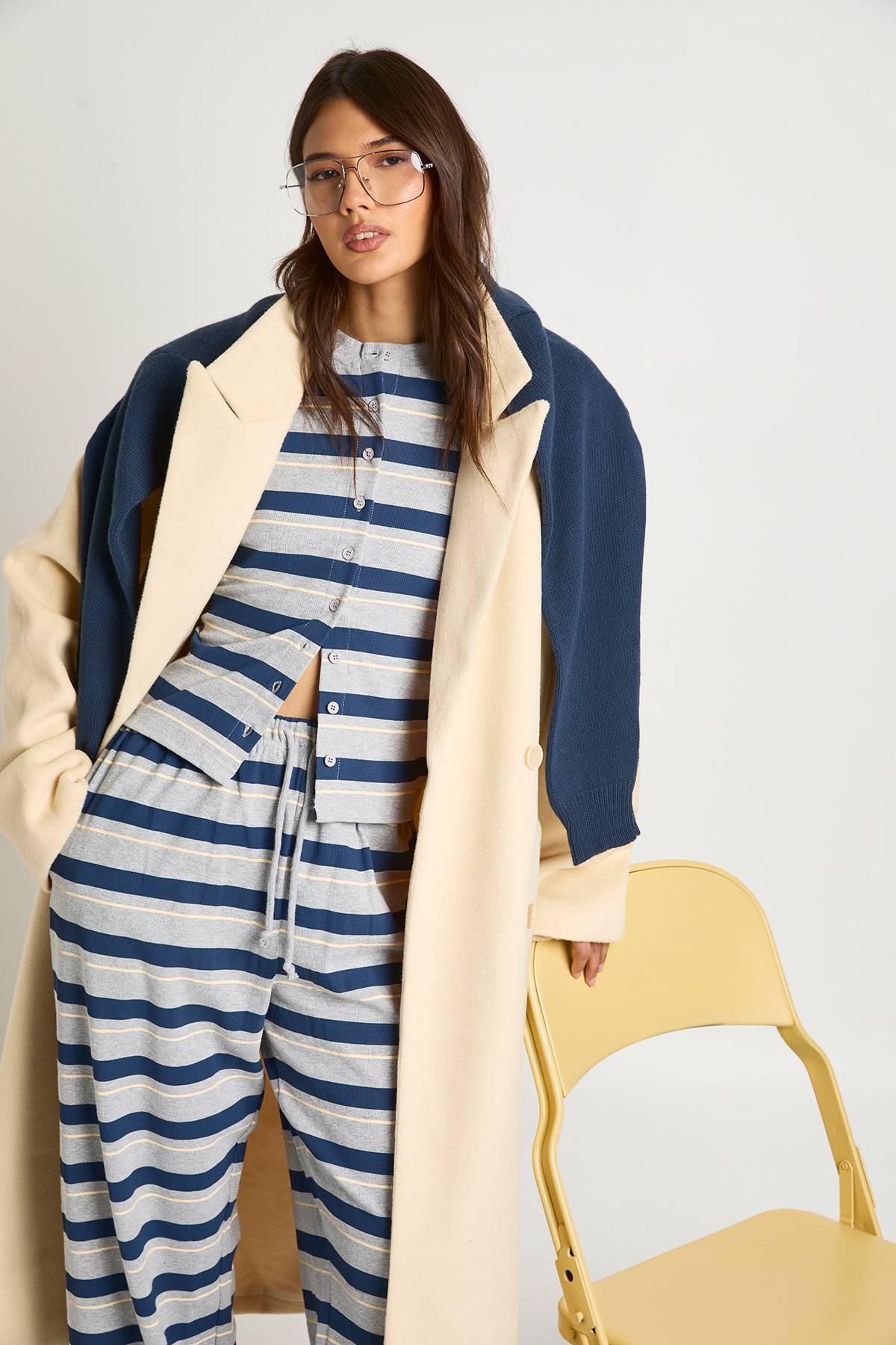 boohoo Haut Côtelé à Rayures Boutonné