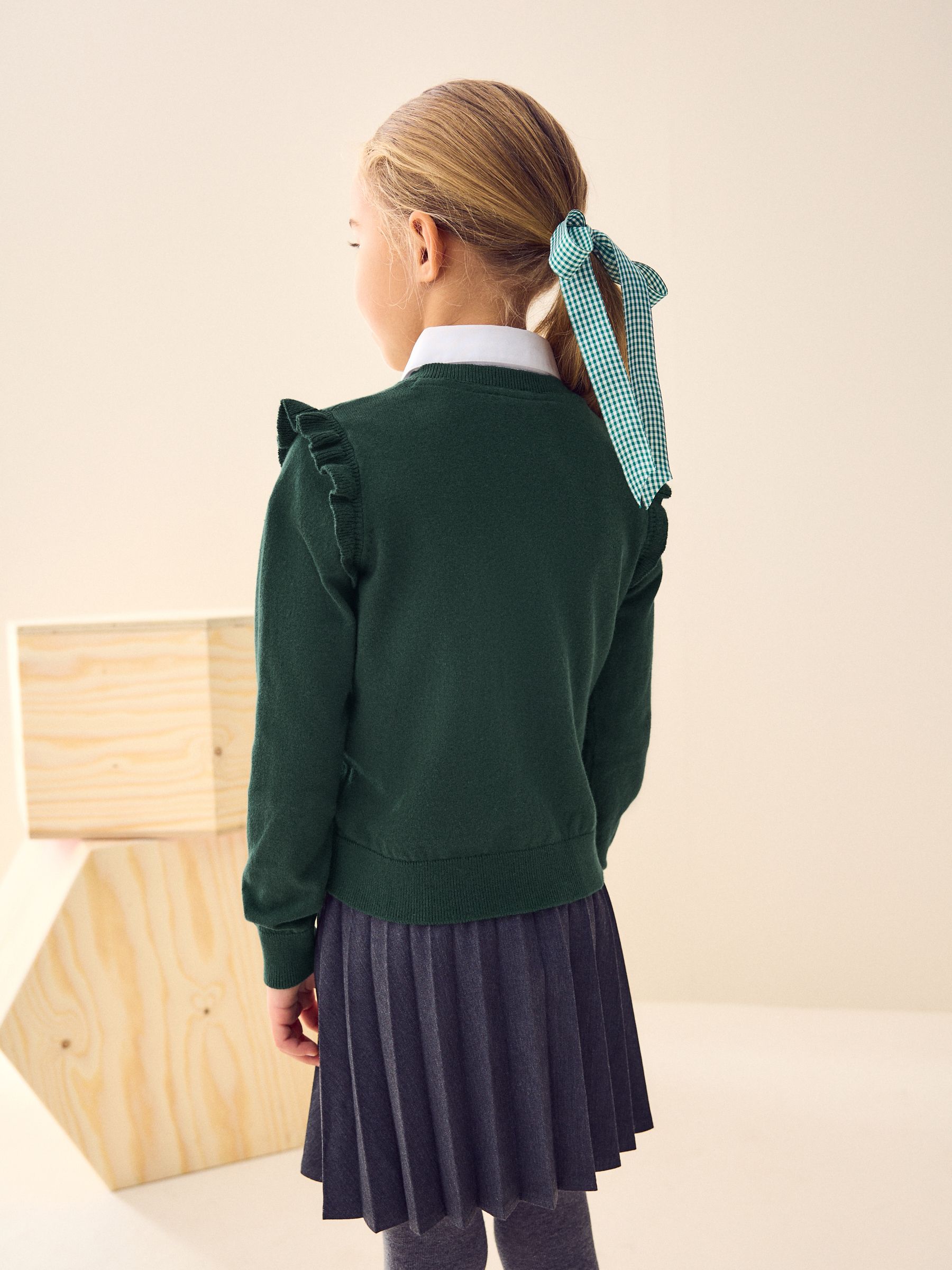 Groen - Schoolvest met hoog katoengehalte en ruches op de schouders (3-16 jr)