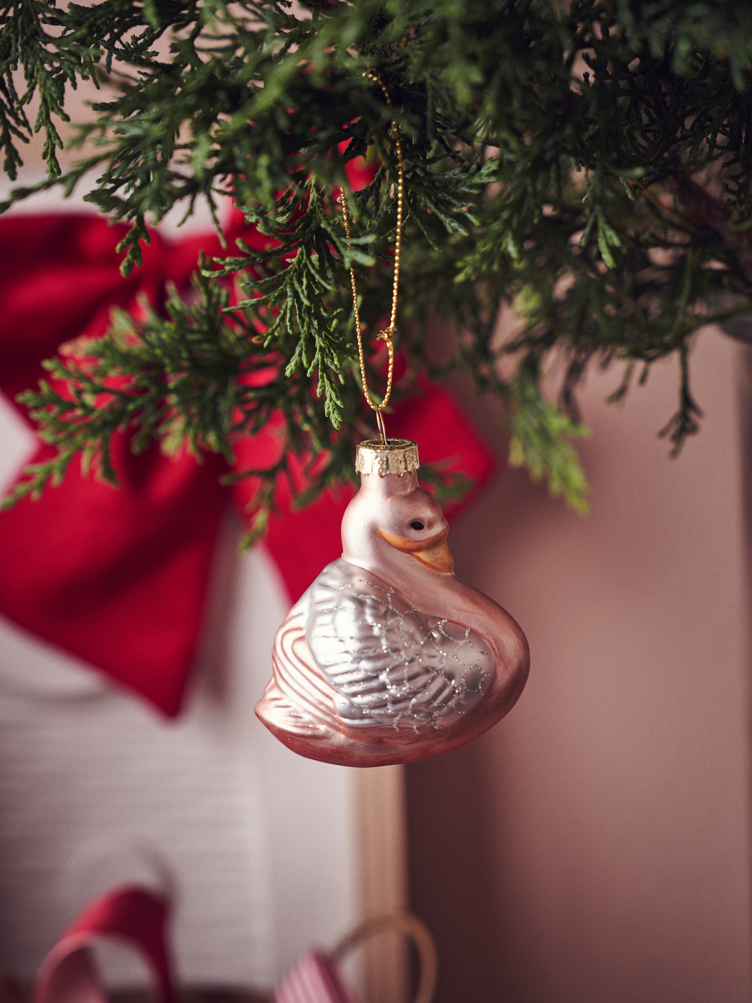 Juleophæng med svane | Glas. 7 cm. | Rose, White