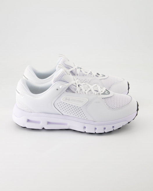 Under Armour UA Summit Trek Sportschuhe in Weiß