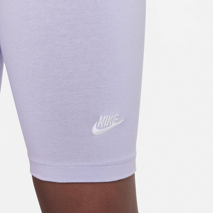 Nike Sportswear 7