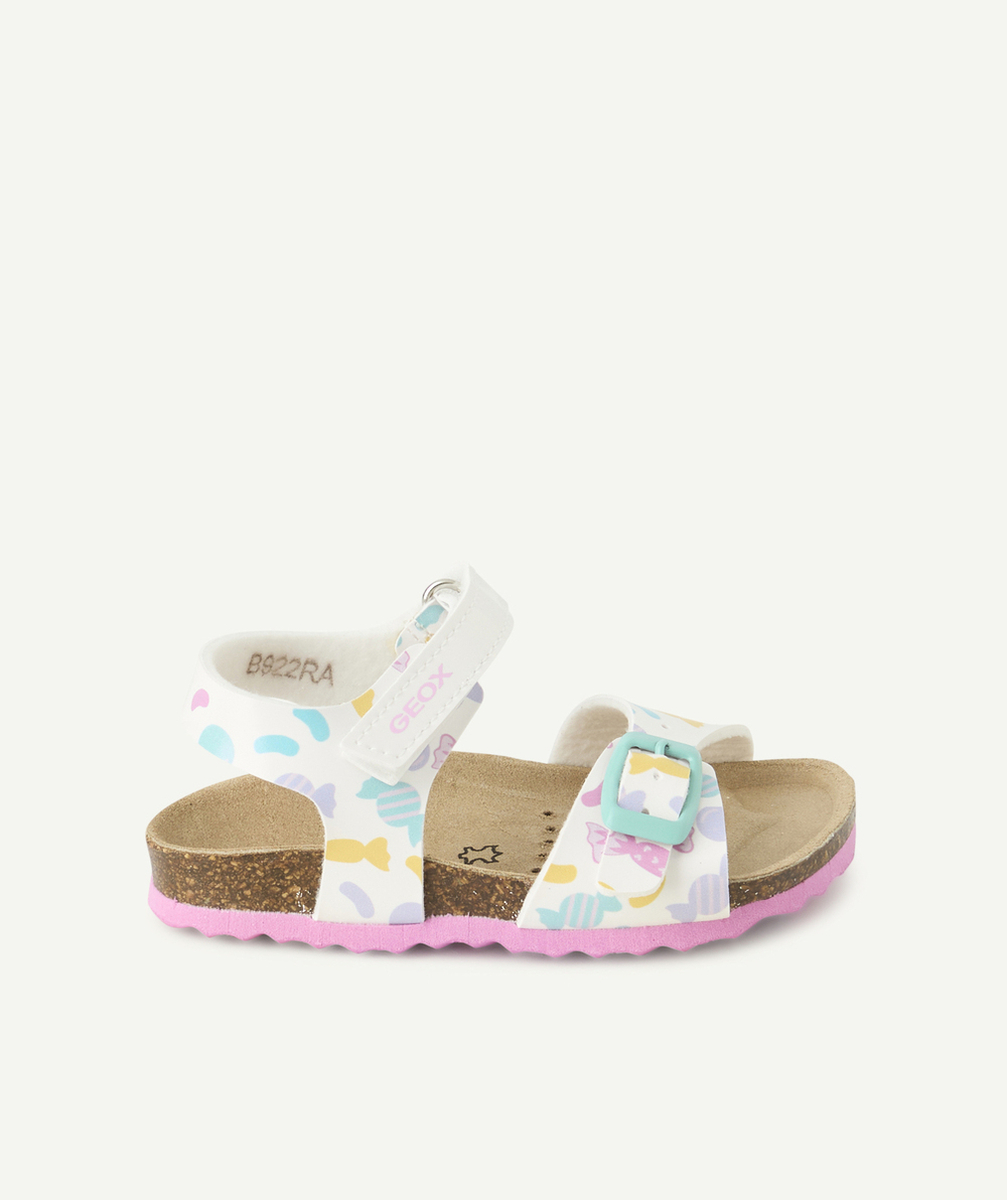 GEOXsandales ouvertes bébé fille chalki blanches avec imprimé coeurs colorés