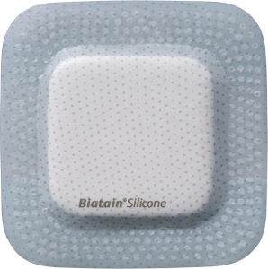 BIATAIN Silicone Schaumverband 10x10cm selbsthaftend, 10 Stück
