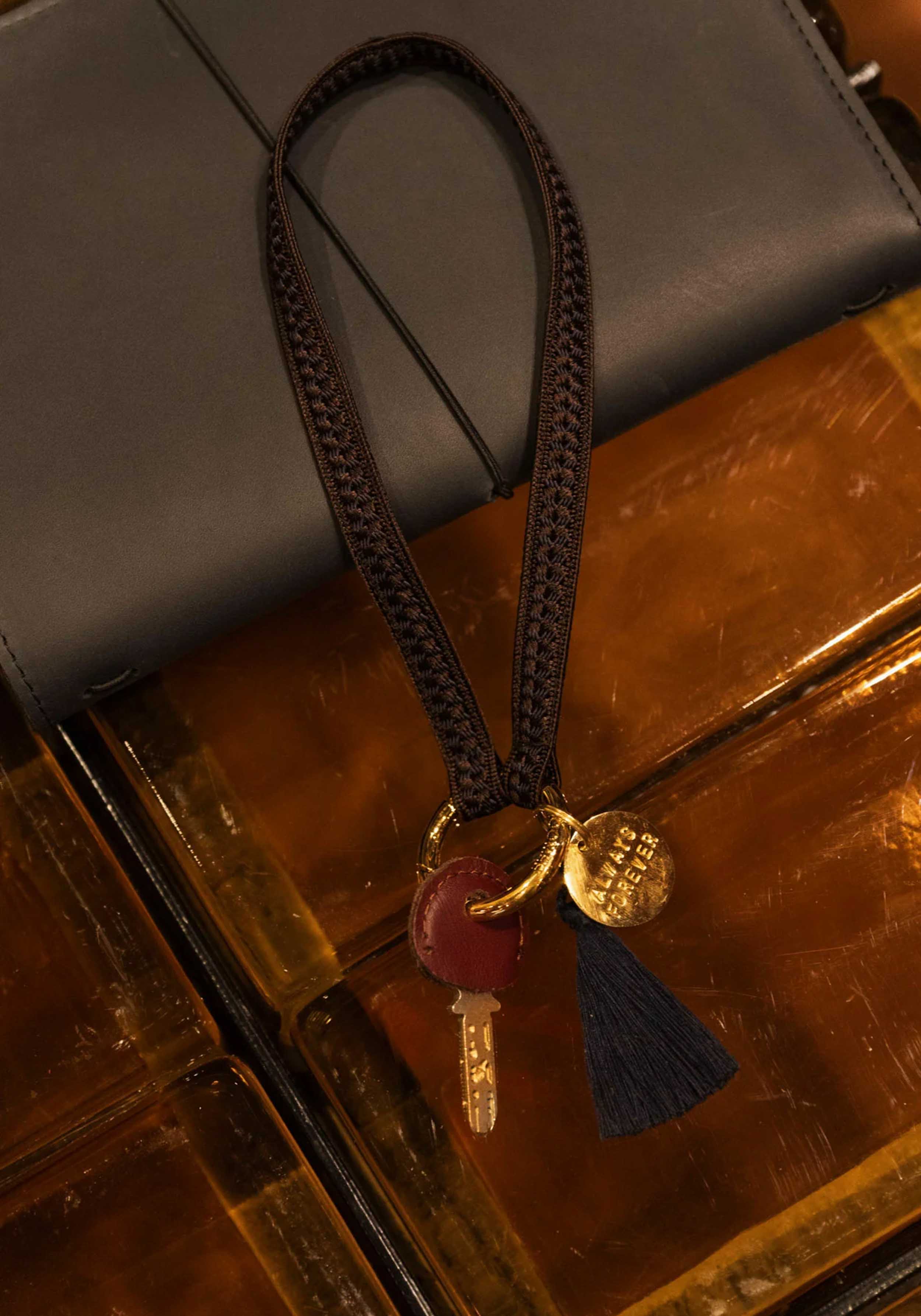 YOOMEE Mini-Schlüsselband Keychain Zahra Nightingale Gold