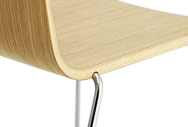 Normann Copenhagen Just Chair stoel met verchroomd onderstel eiken