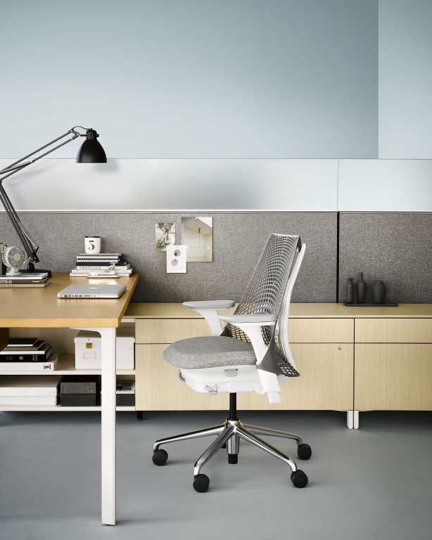 Herman Miller SAYL bureaustoel zwart,zwart onderstel Phoenix 009