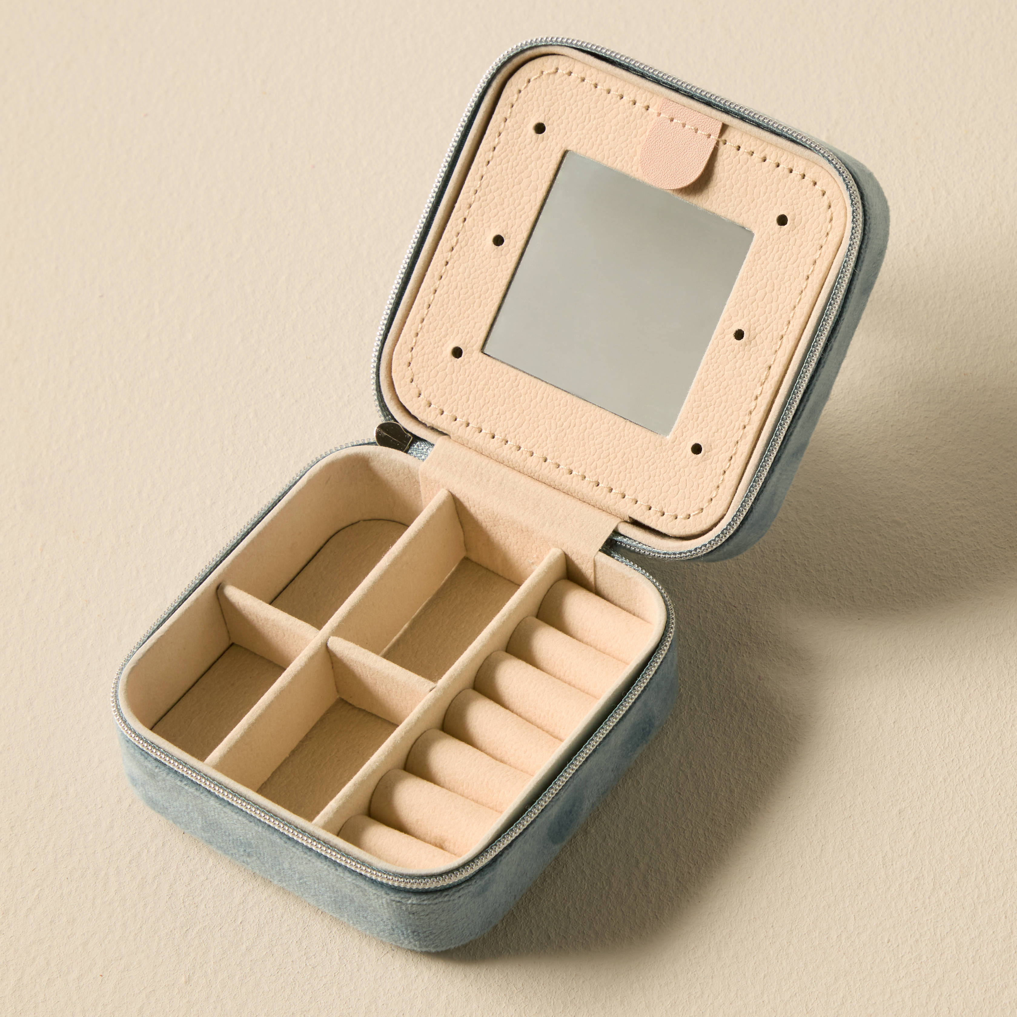 Life of Bulu giftbox met sieraden blauw/zilverkleurig  (t.w.v. €99,-)