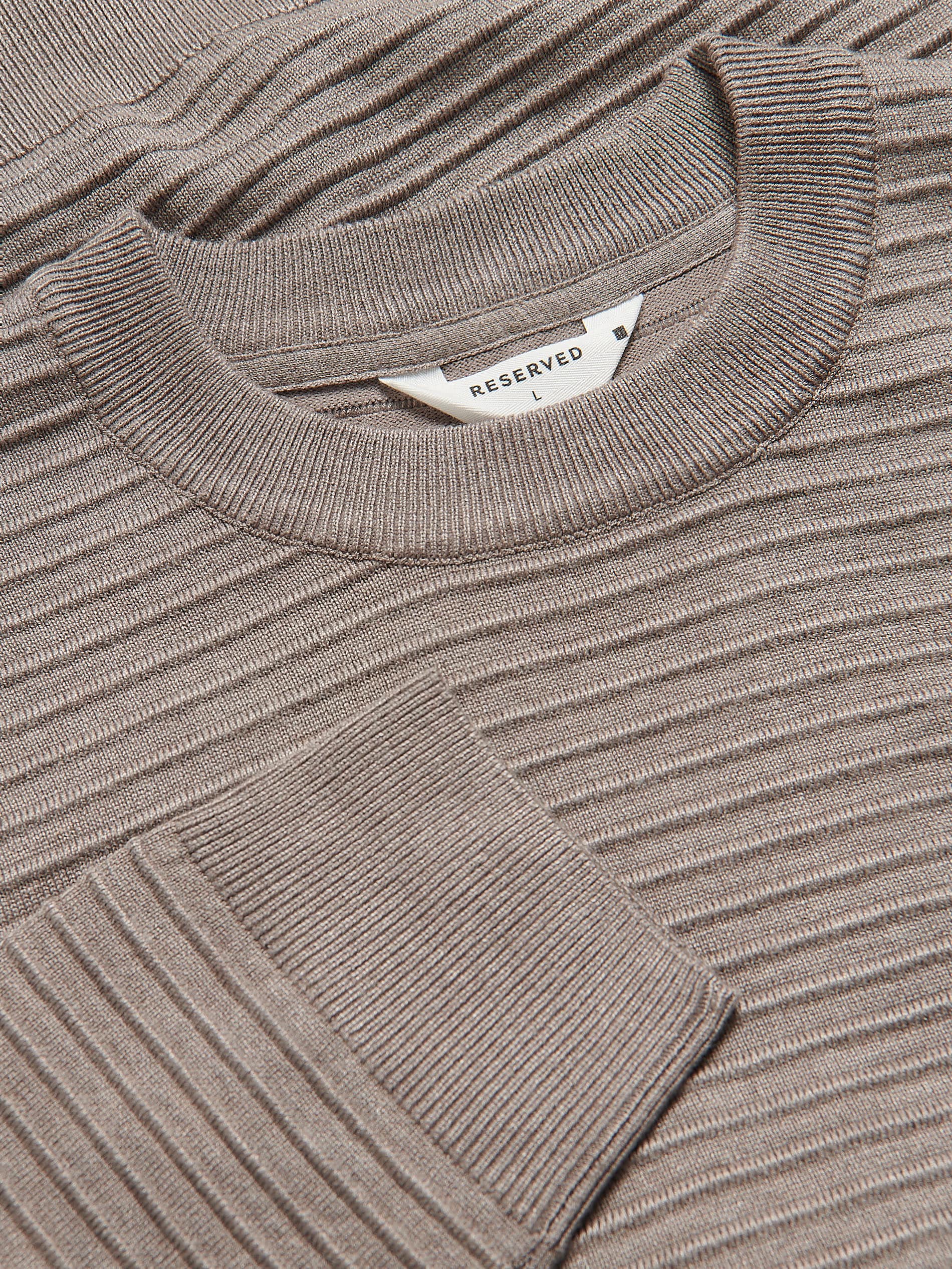 Pullover mit hohem Viskoseanteil