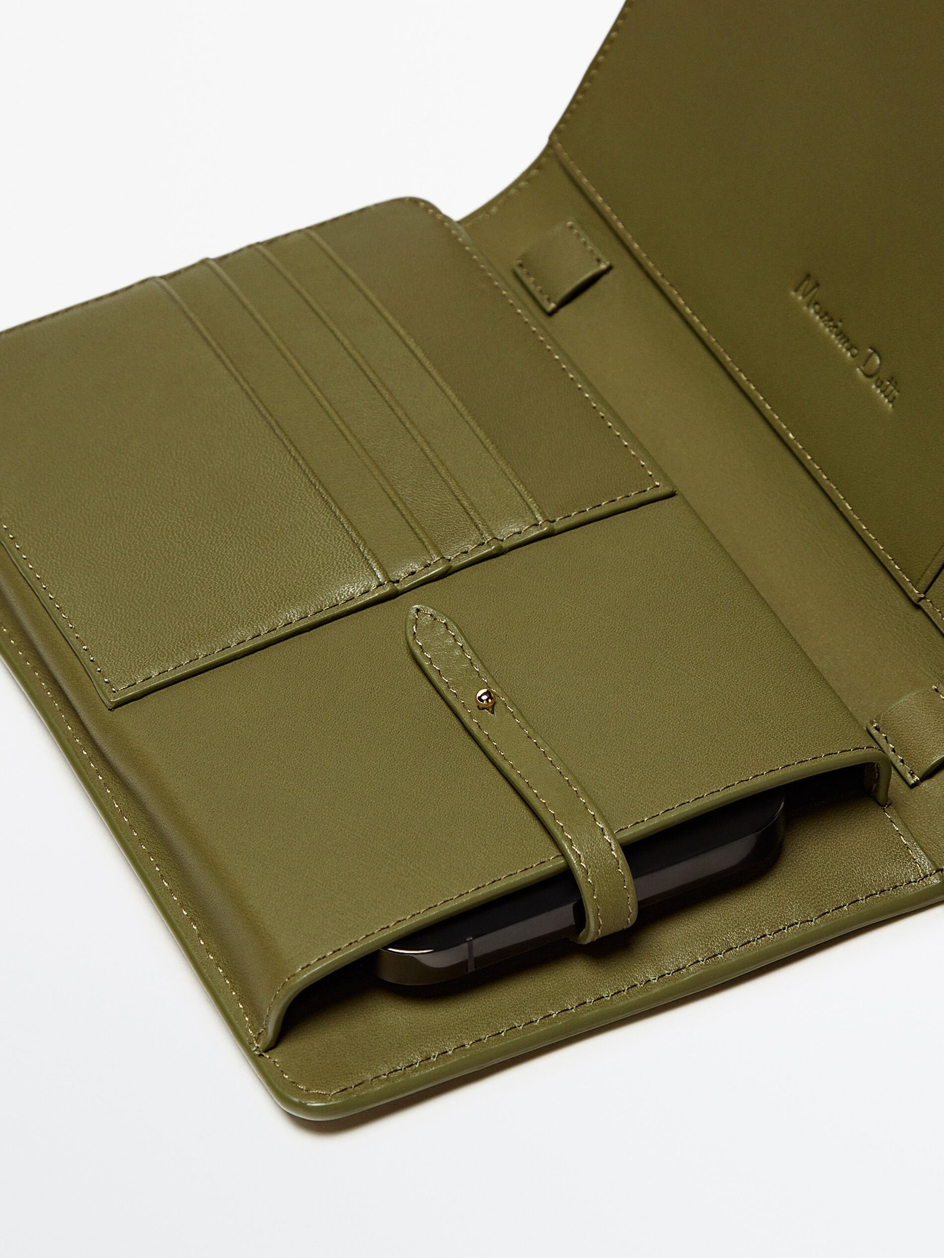 Bolsa de ombro em couro com porta-celular - Cáqui
