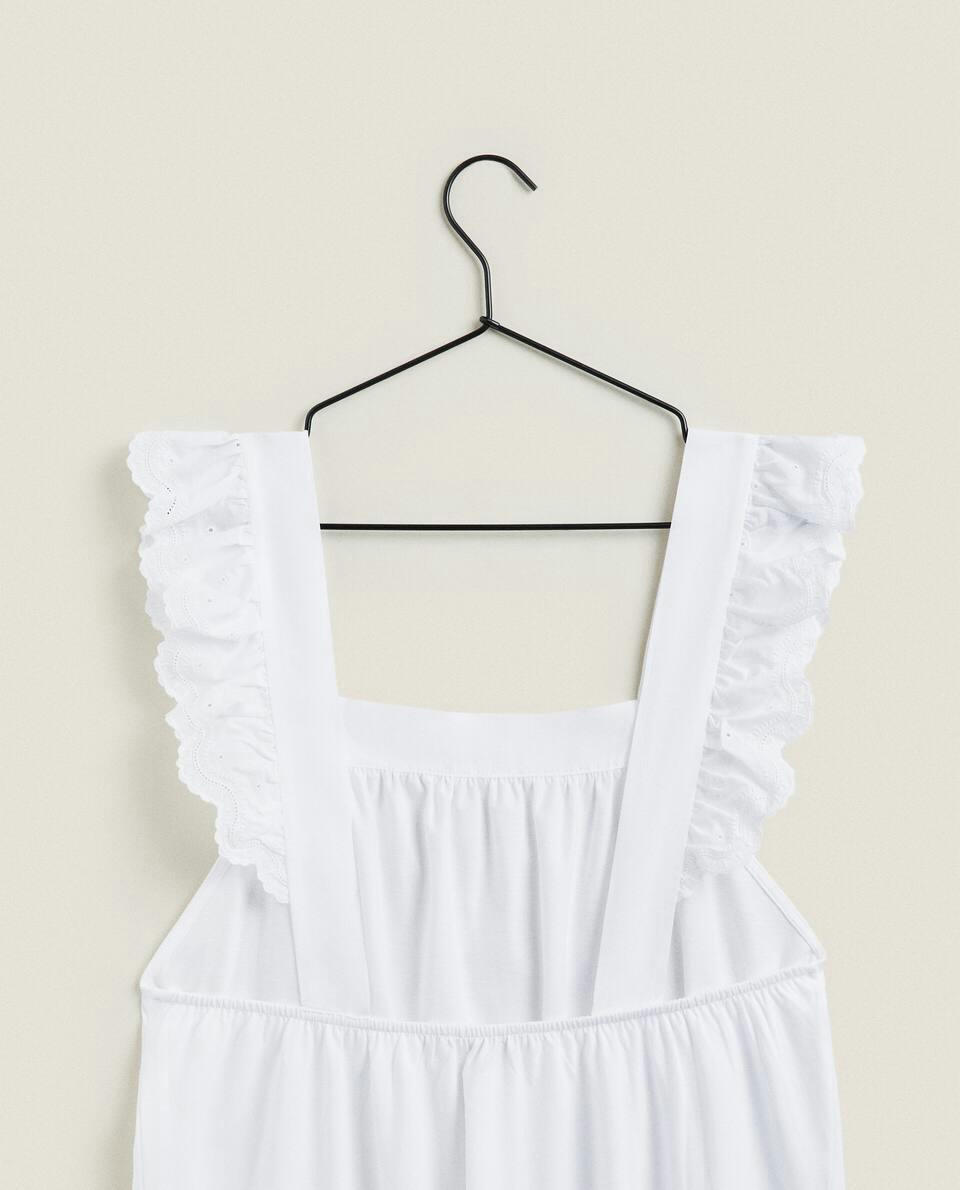 CAMISOLA COM BABADOS
