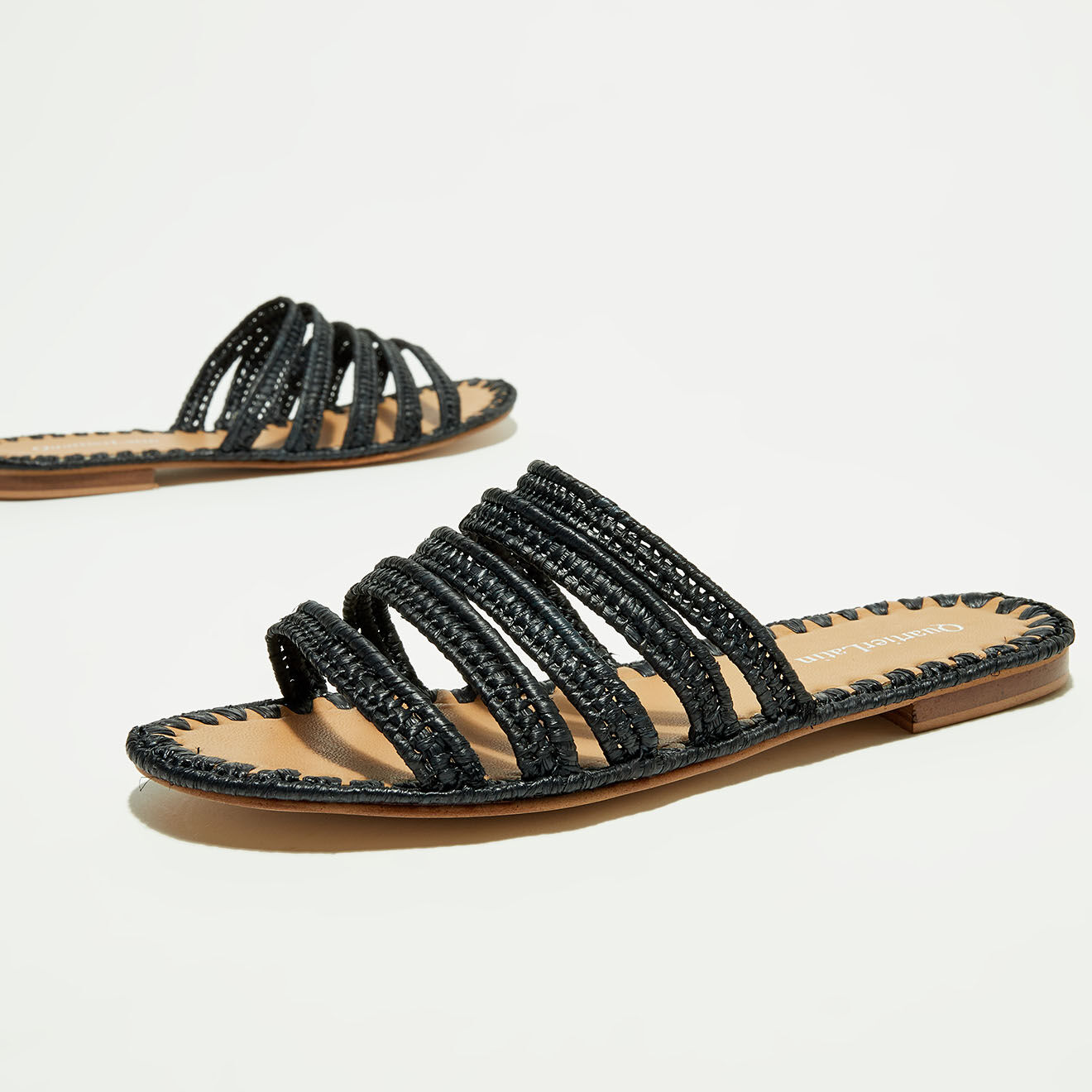 Quartier Latin Mules en Raphia noires