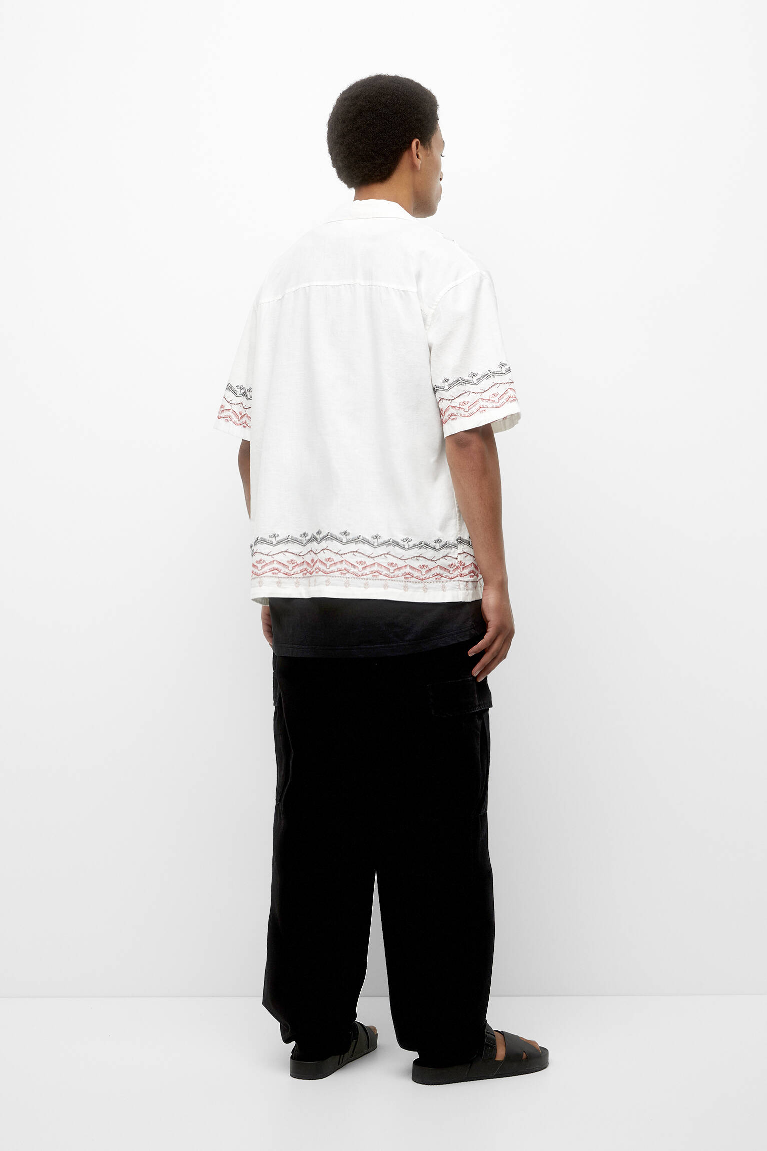 CAMISA BRANCA COM DEGRADÊ VINHO - OFF WHITE