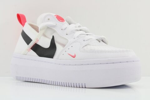 Nike Sneaker