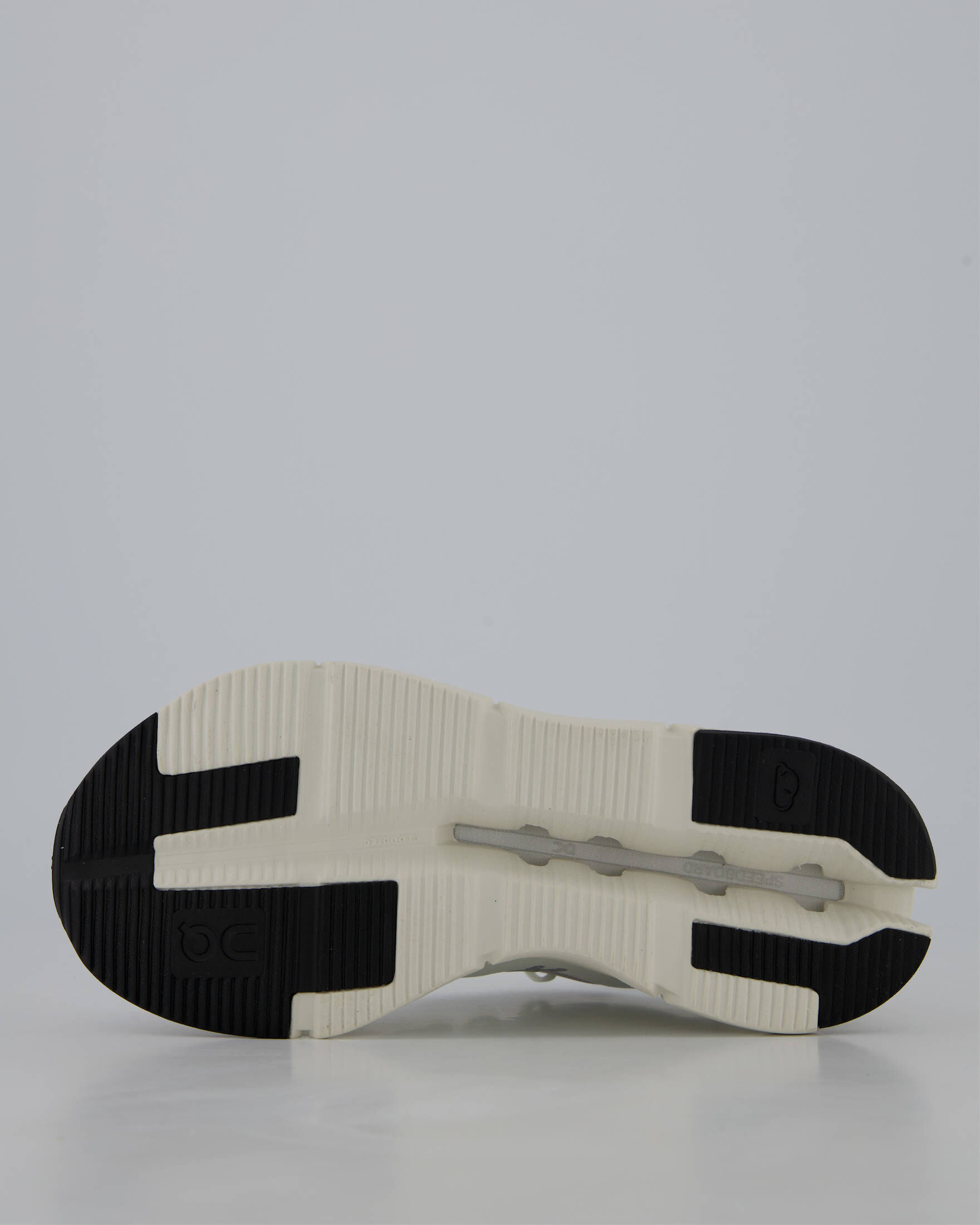 On| Herren Sneaker CLOUDNOVA FORM