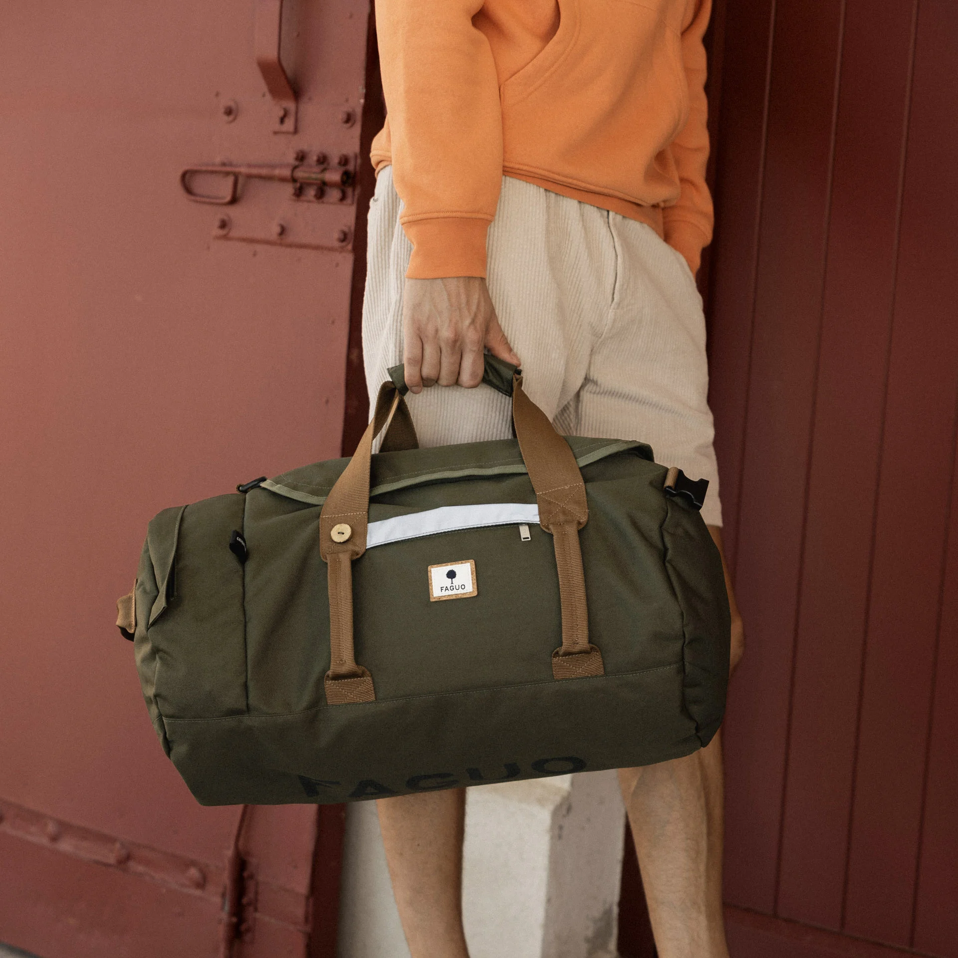 Sac de voyage kaki vegan polyester recyclé - modèle big duffle