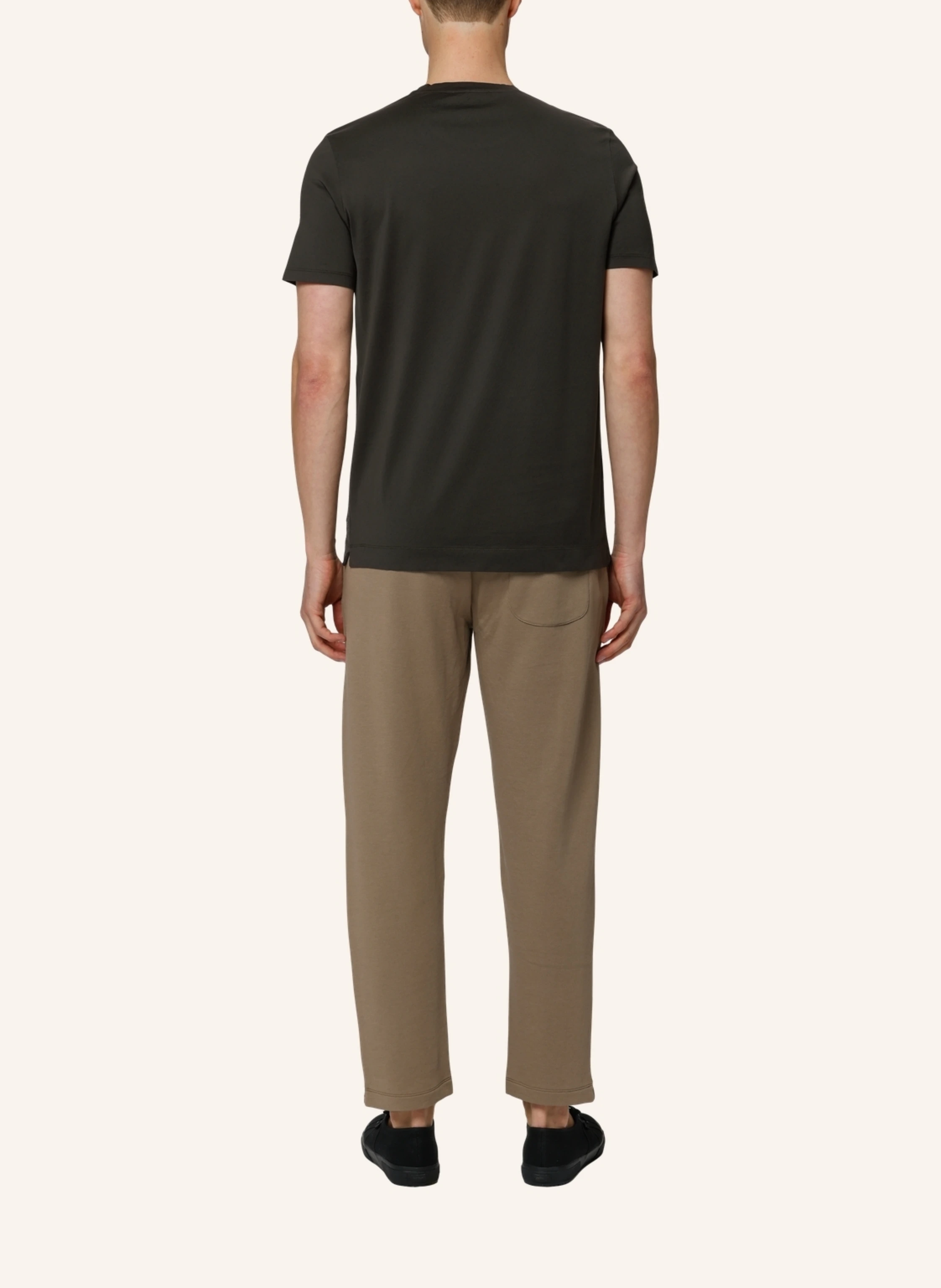 TRUSTED HANDWORK Round Neck 1/2-Sleeve T-Shirt