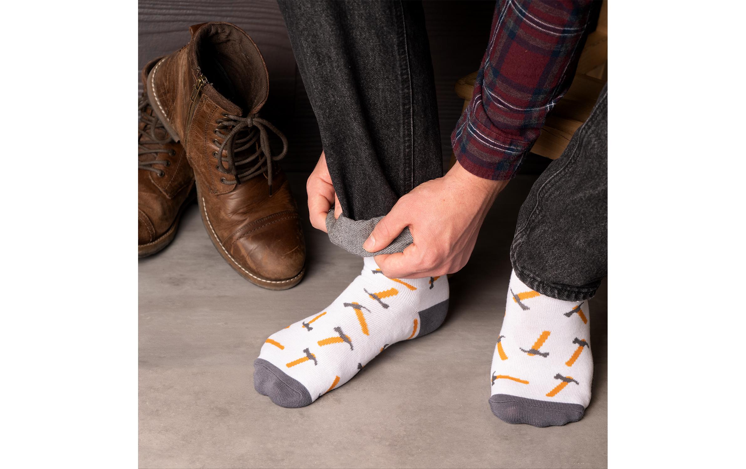 Socken Hammer Grösse 41 - 46, waschbar (40 Grad)Humorvolle Zaubersocken, ideal als Geschenk