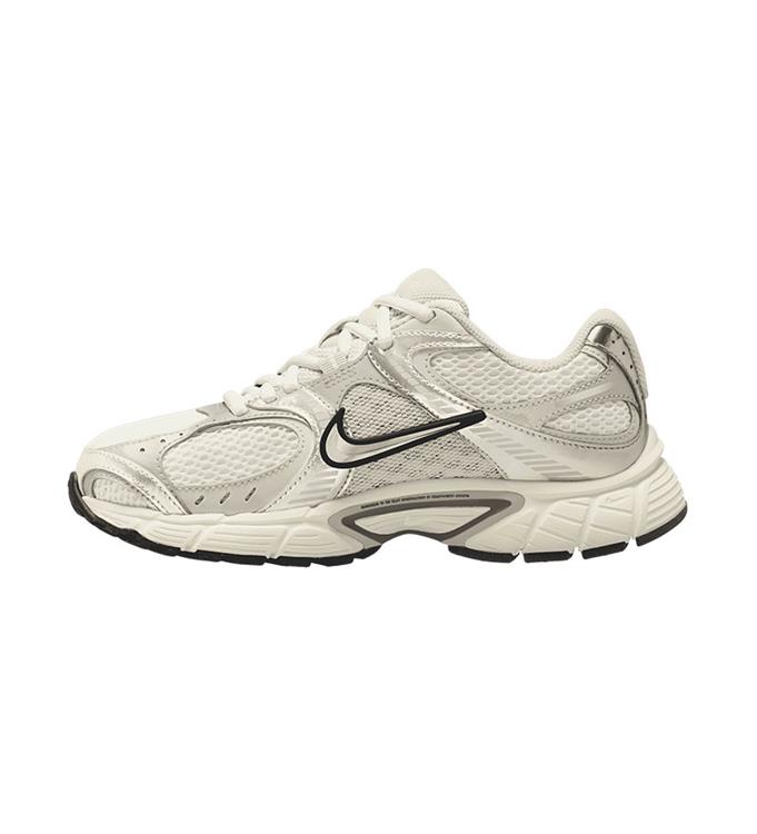Nike V5 RNR HQ7901 SUMMIT-WHITE-LT-OREWOOD-BRN-SA