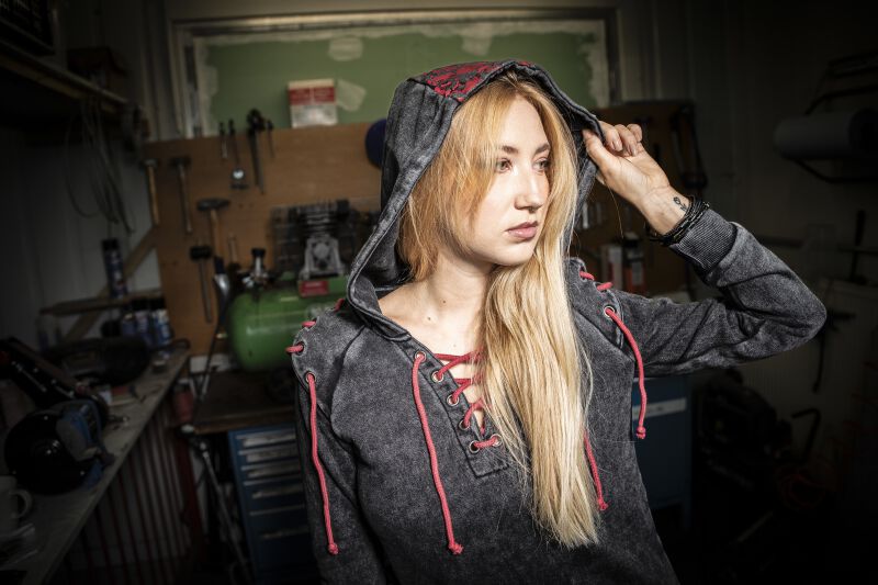 Robe Sweat à Capuche Avec Laçages | Rock Rebel by EMP Robe courte