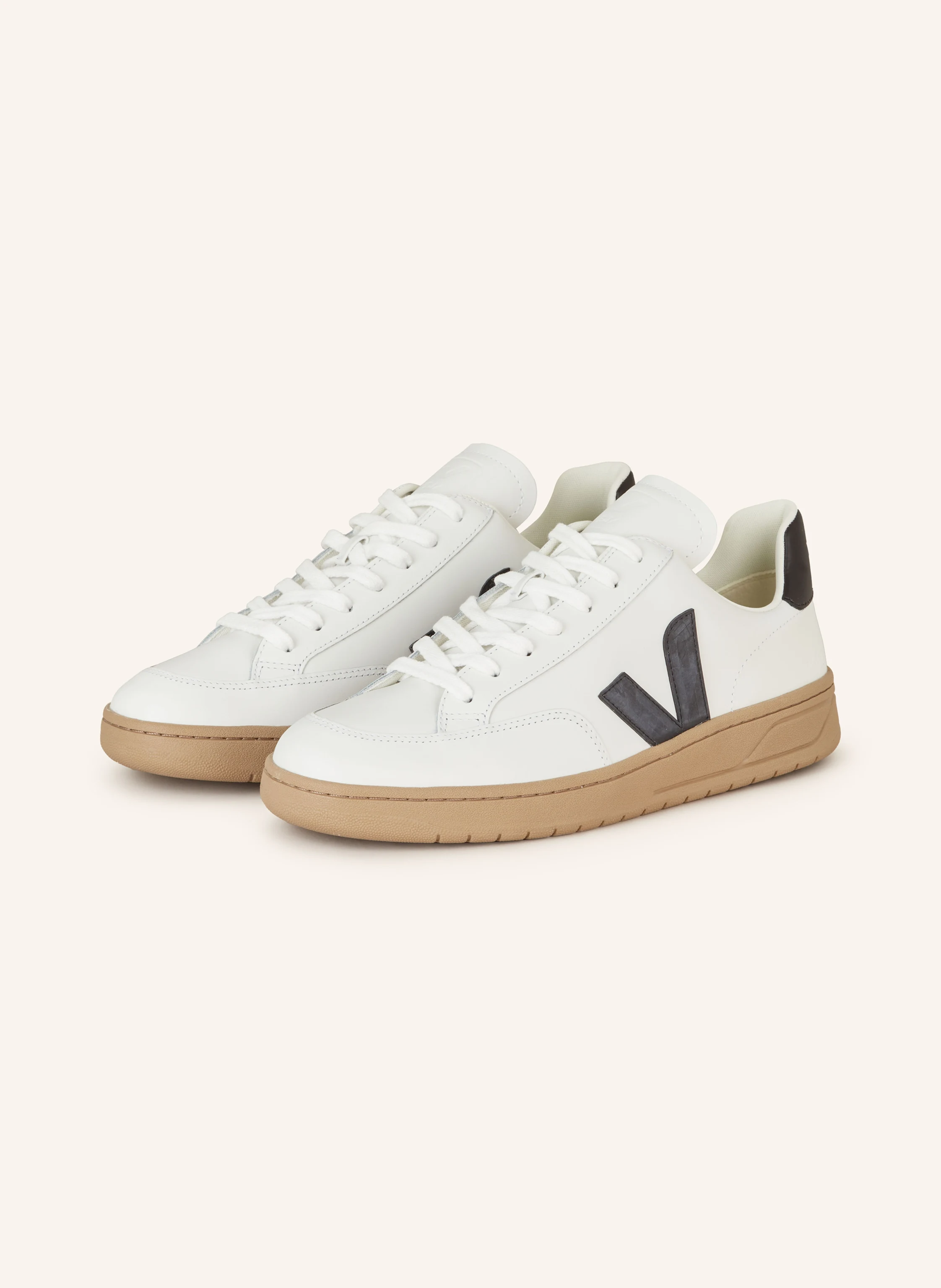 VEJA Sneaker V-12