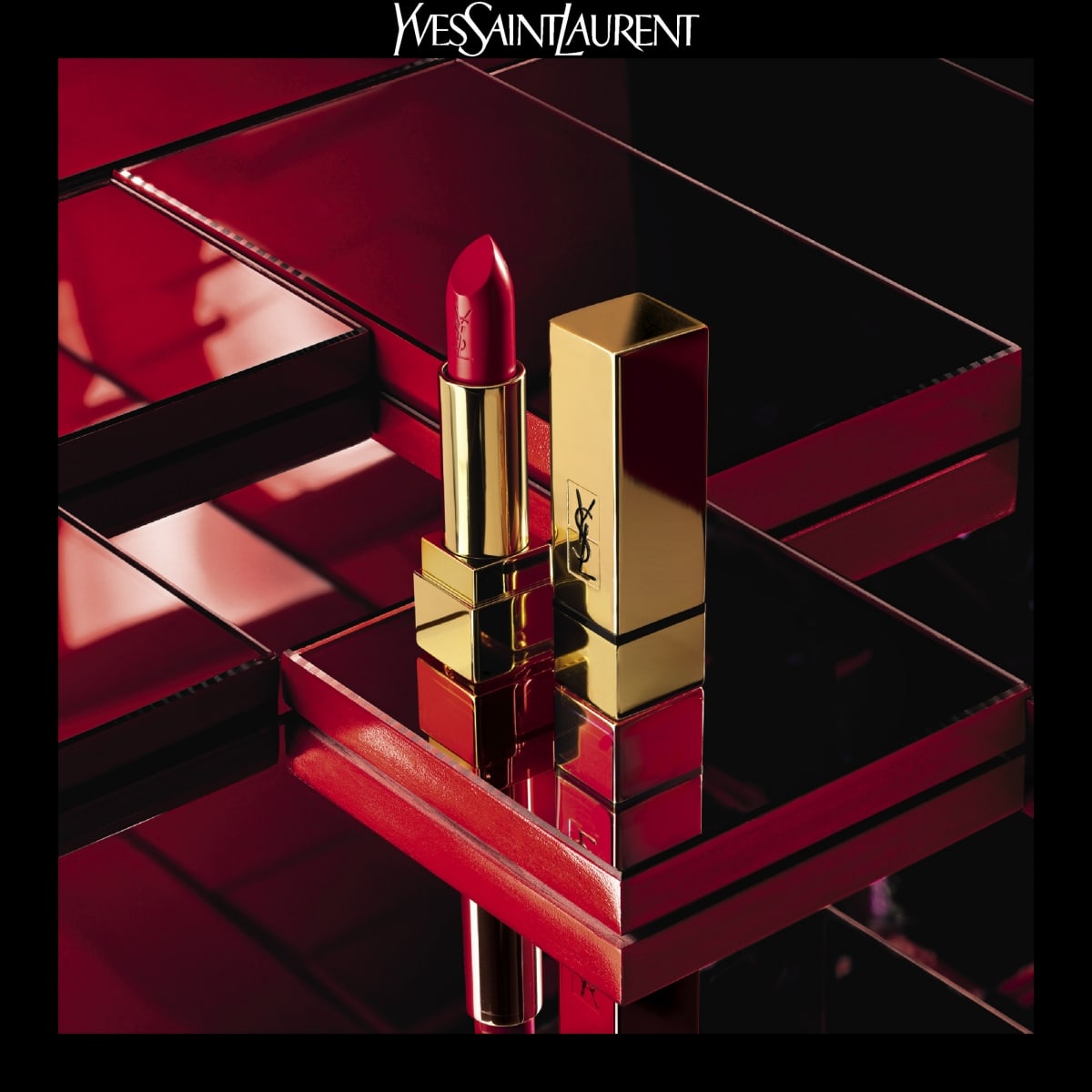 YVES SAINT LAURENT Rouge Pur Couture Rouge à Lèvres Satiné Longue Tenue et Confort