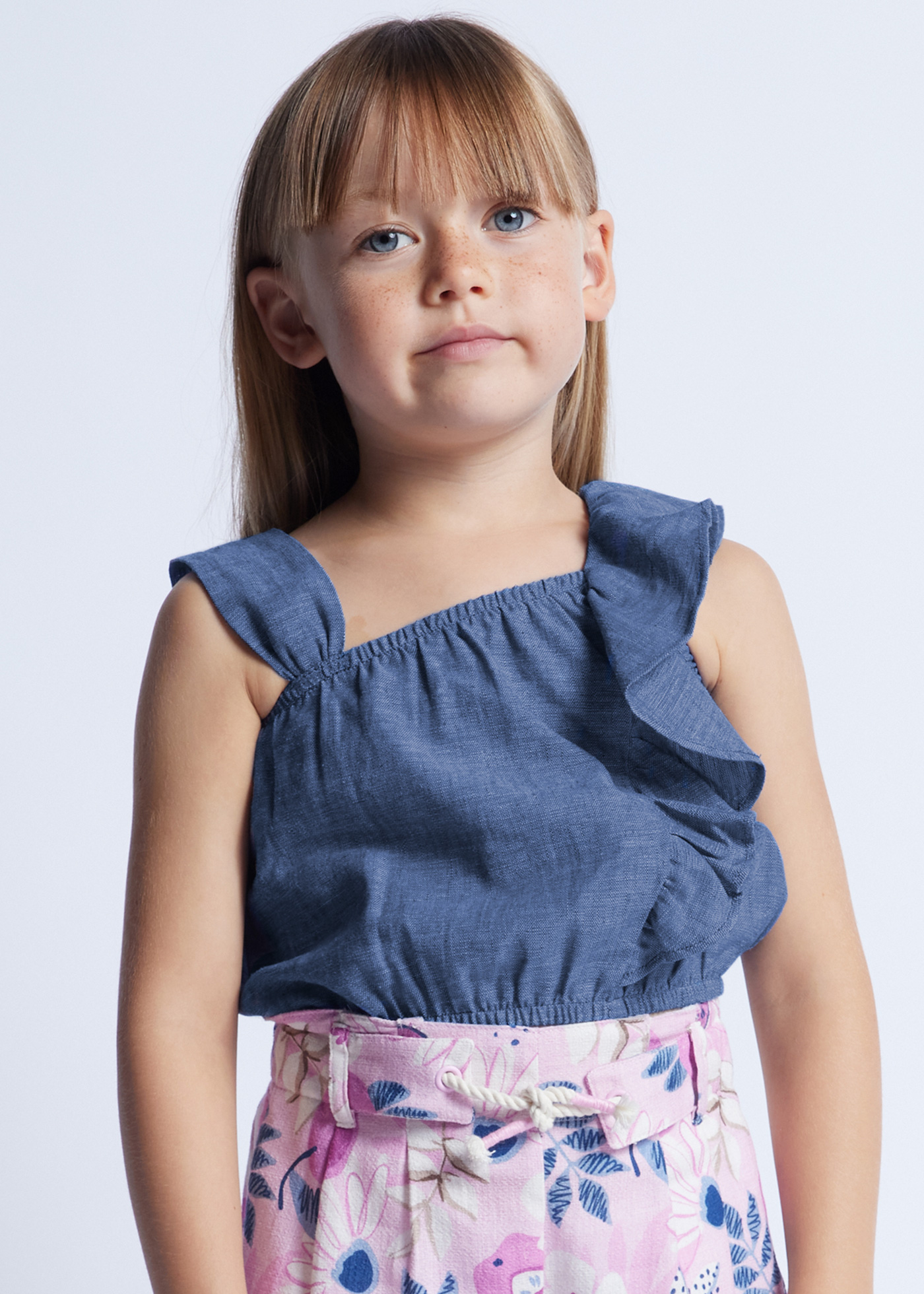 Blusa de linho lilás com babados para meninas