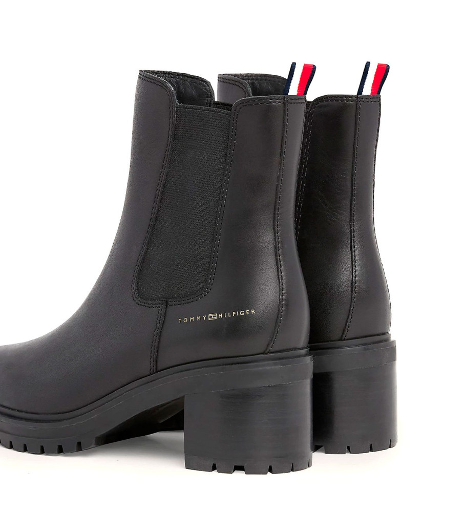 Botas Tommy Hilfiger Essential em couro, pretas - Altura do salto: 6,4 cm -