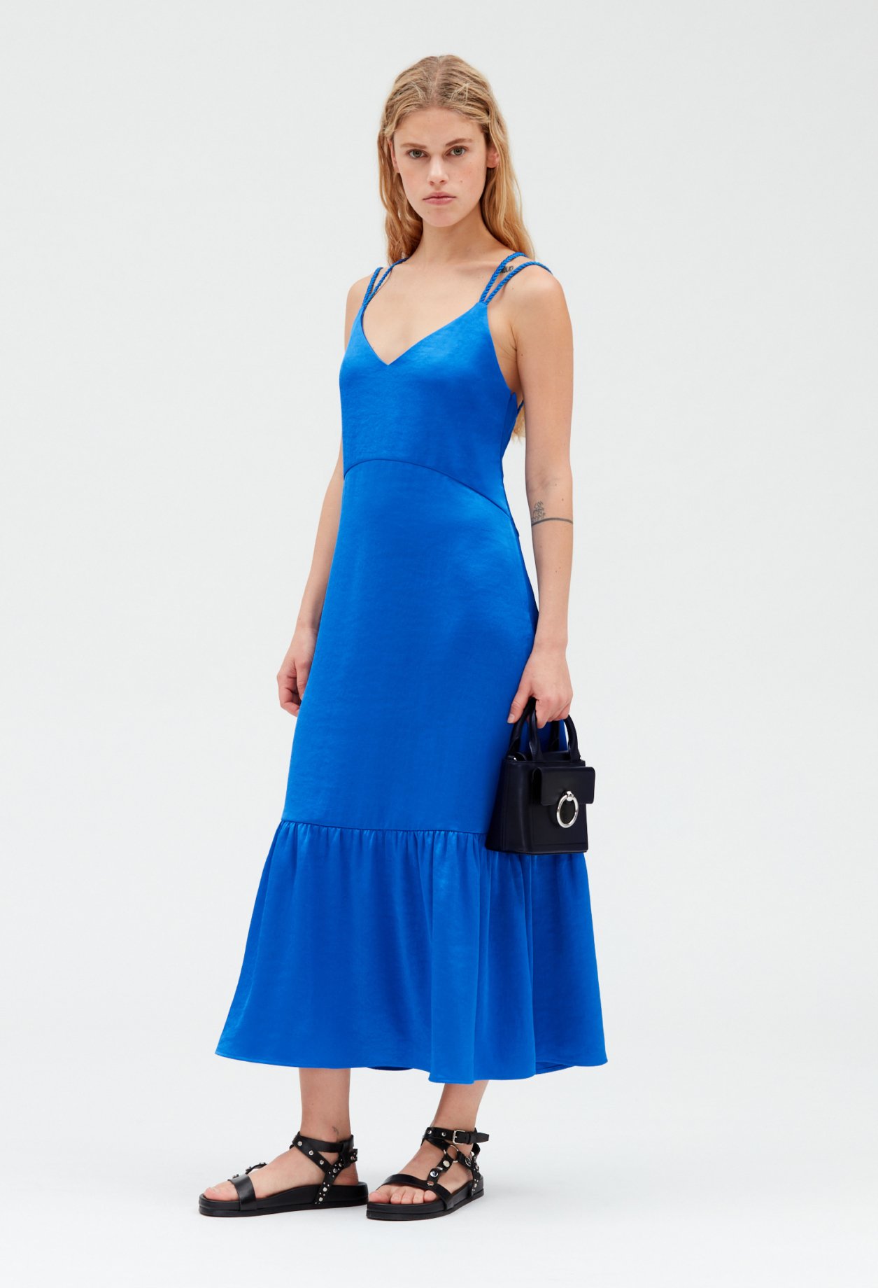 Robe midi satinee bleue