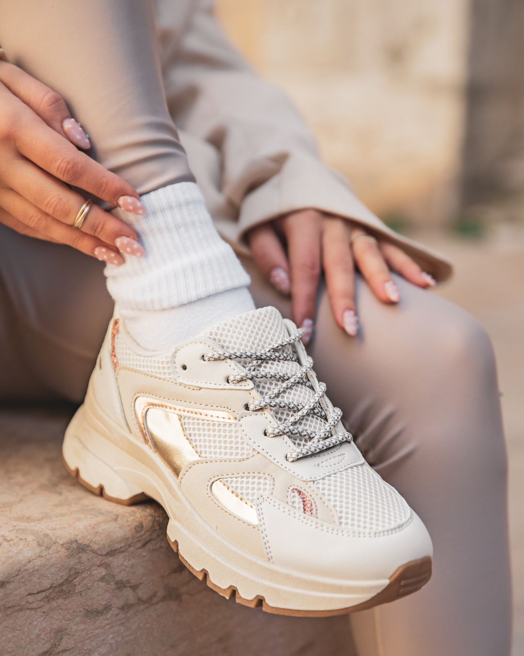 Basket femme dorée et beige à lacets sneakers - Bao