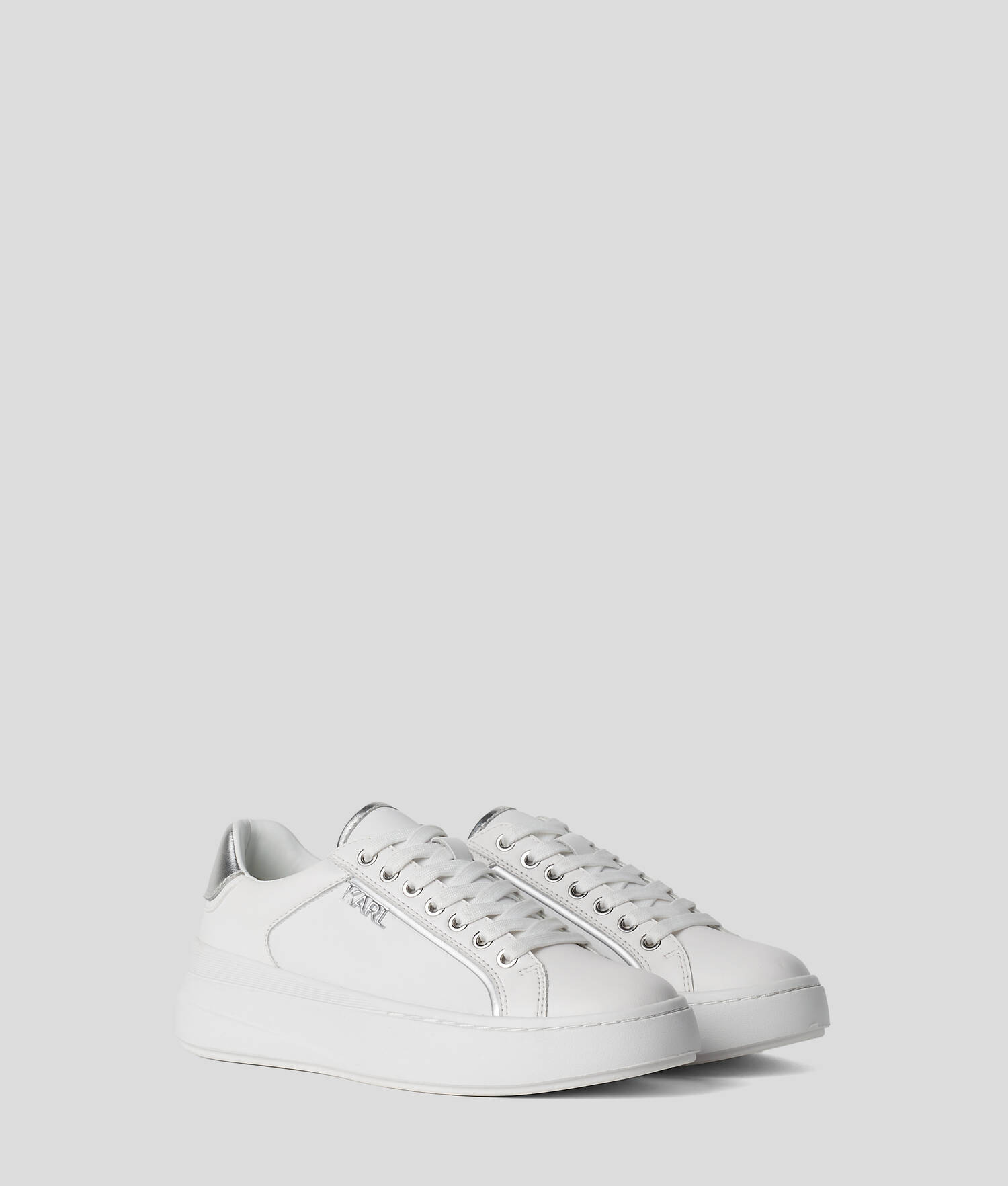 BASKETS EN CUIR KRONOS