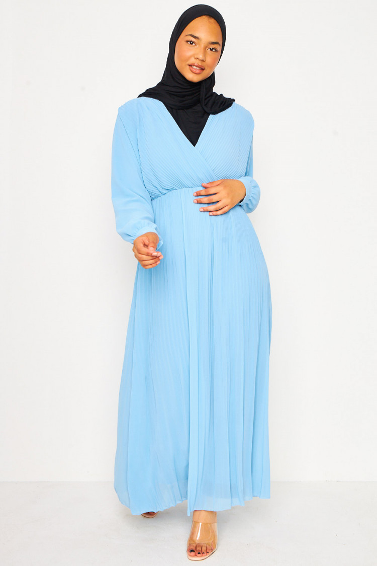 Abaya longue bleu clair plissée décolleté V