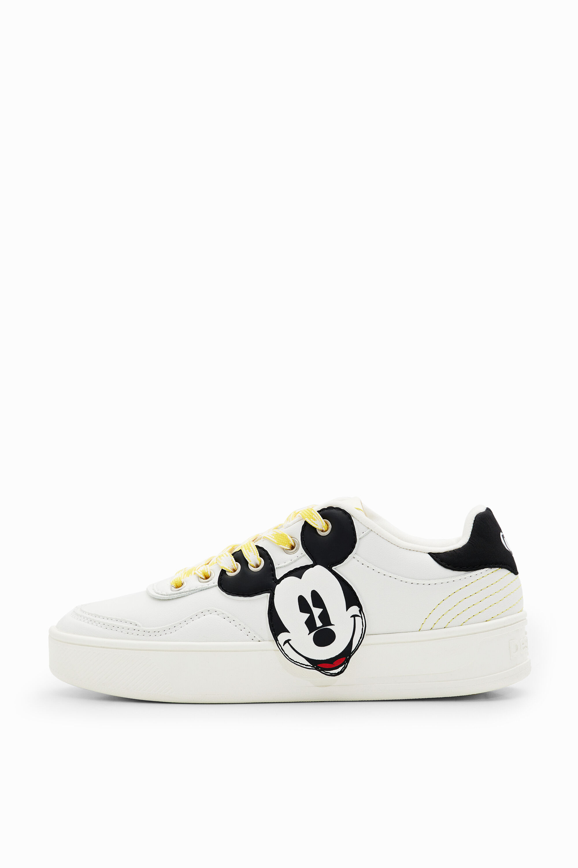 Tênis retrô do Mickey Mouse