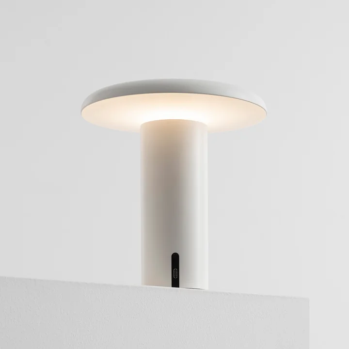 Artemide - Takku Tischleuchte LED, schwarz lackiert