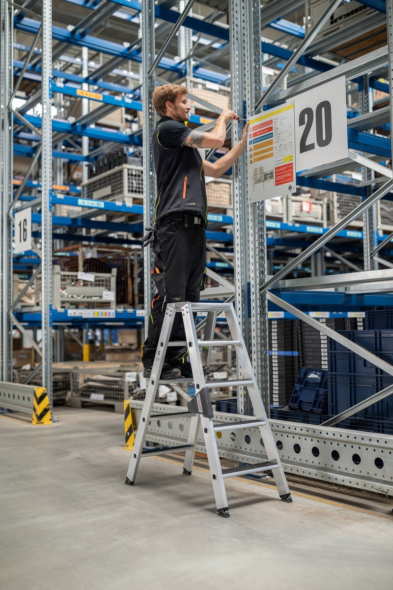PROREGAL Trapladder, dubbelzijdige toegang met clip-trede, 2 x 4 treden