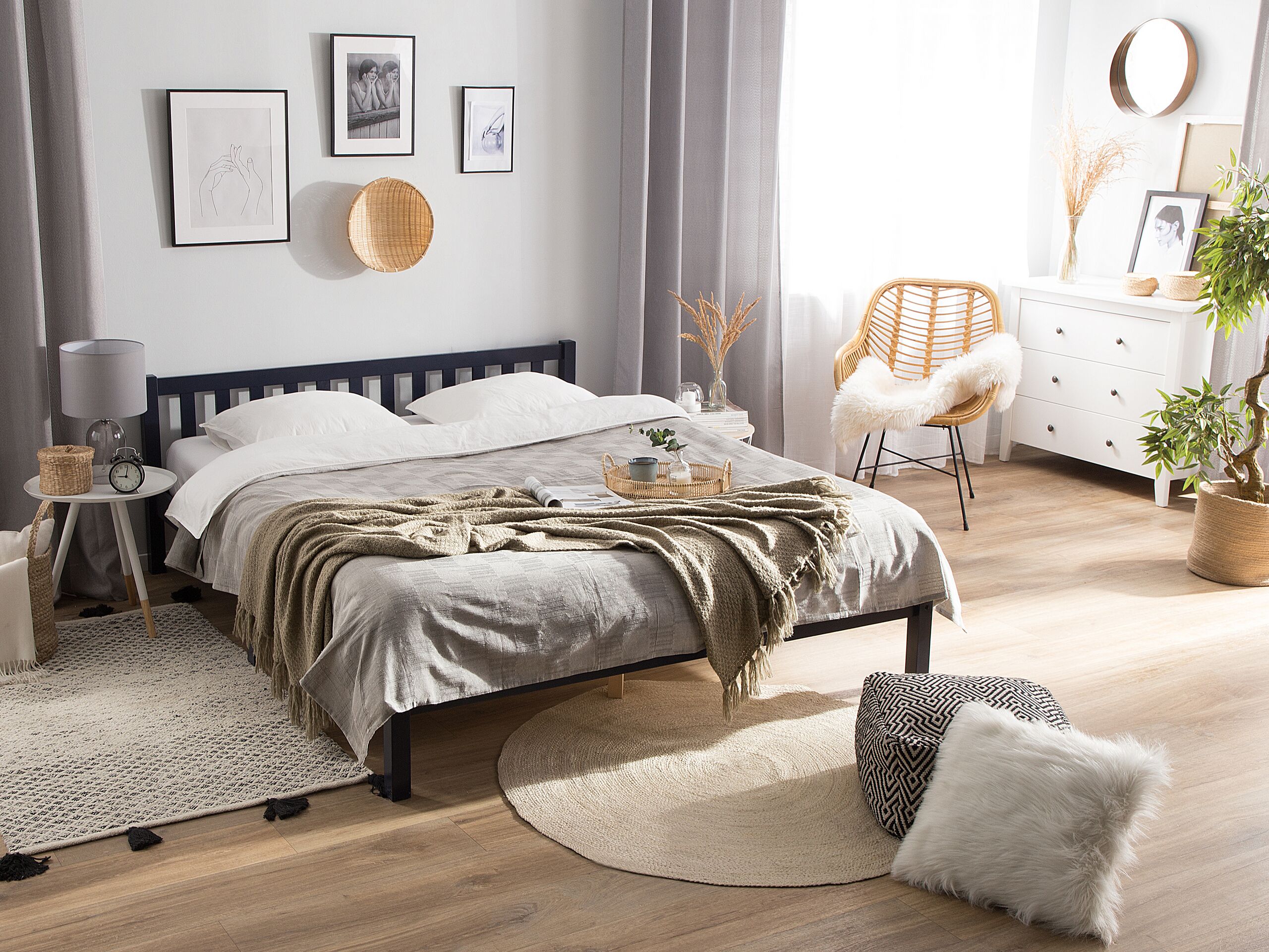 Beliani-FLORAC -Tweepersoonsbed-Marineblauw-140 x 200 cm-Dennenhout