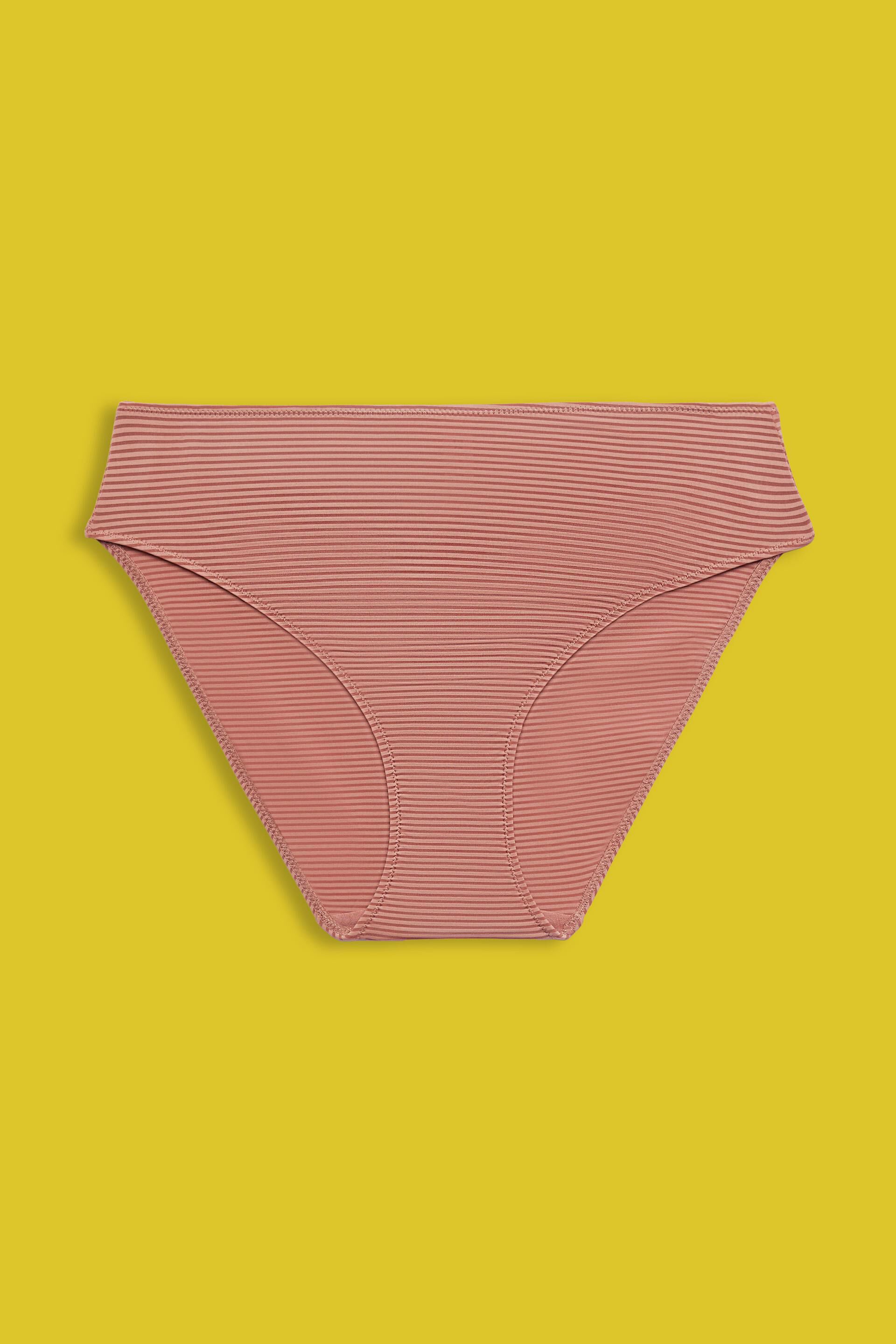 En matière recyclée le slip en microfibre