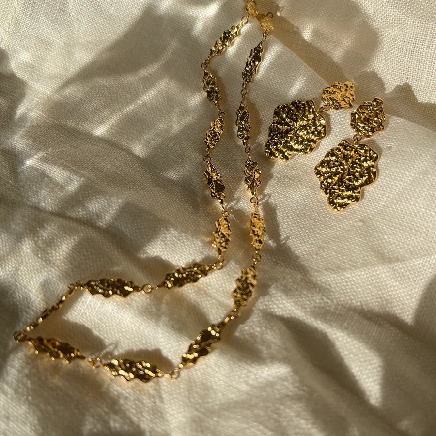 Sistie2ND Sophia Earstuds Gold Plated 28mm