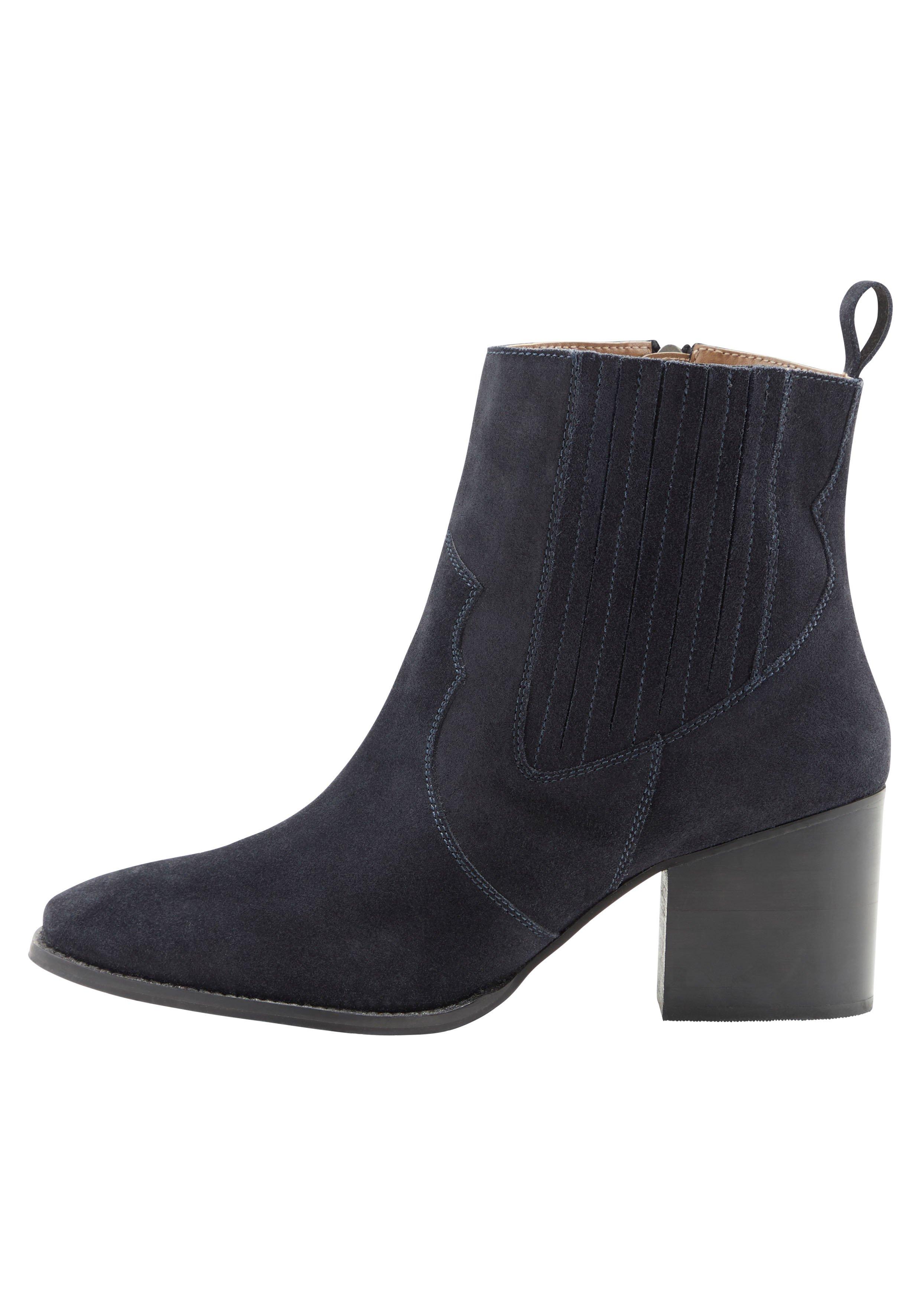 Stiefelette aus weichem Leder, mit Blockabsatz