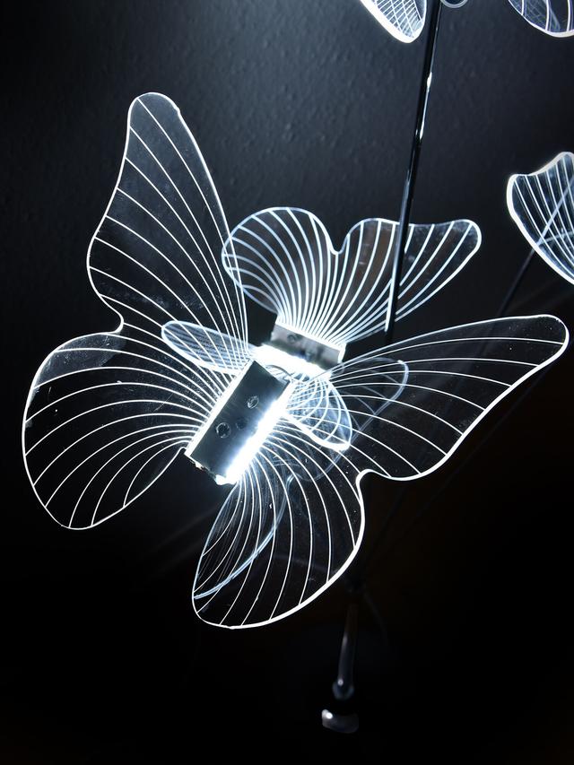 Schmetterling LED Stand-Lampe, 120 cm