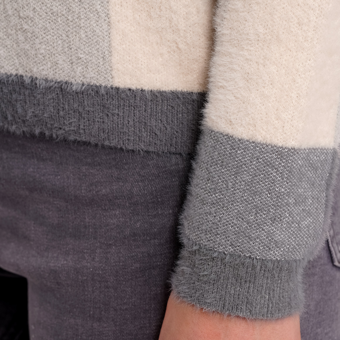 Gina Damen Strickpullover mit Karo-Muster grau / cremeweiss / blau
