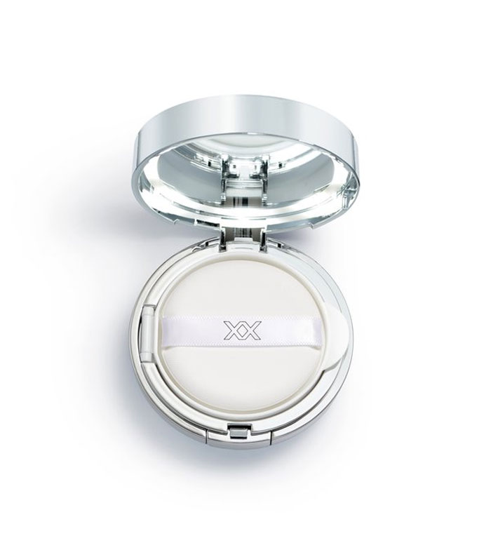 XX Revolution - Base Cushion Skin Light - Light Mocha