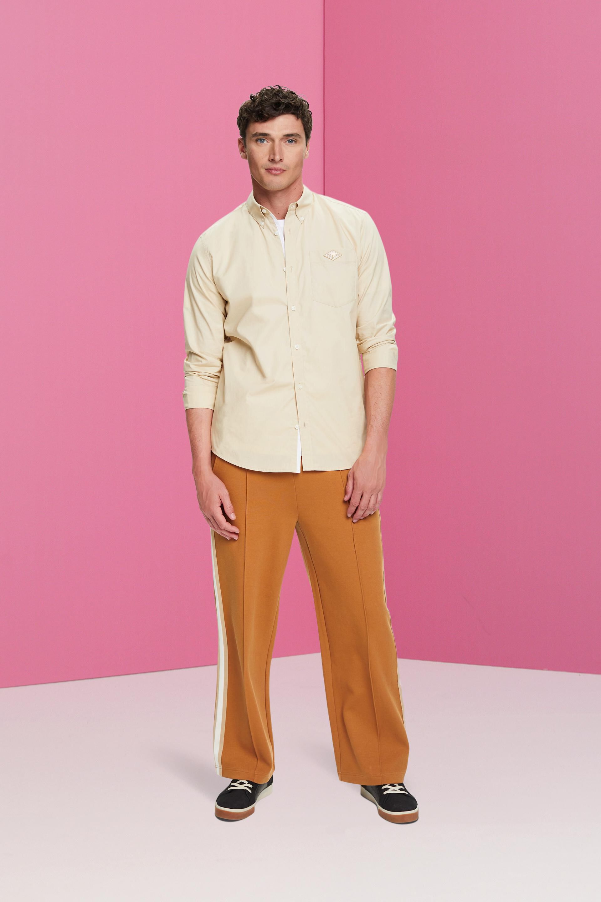 Chemise en coton dotée d'un col à pointes boutonnées