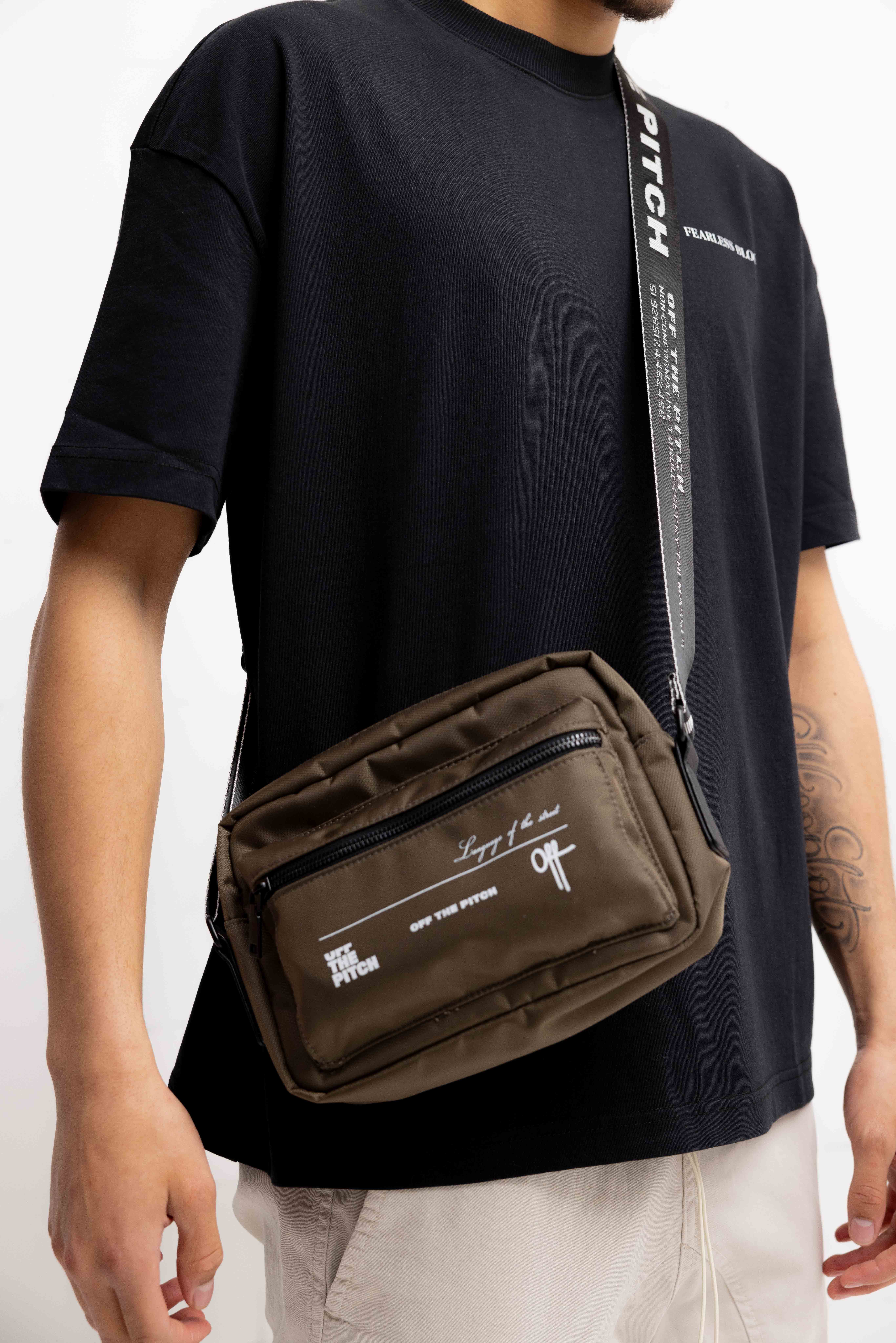 Off The Pitch Crossbody Tas Bruin