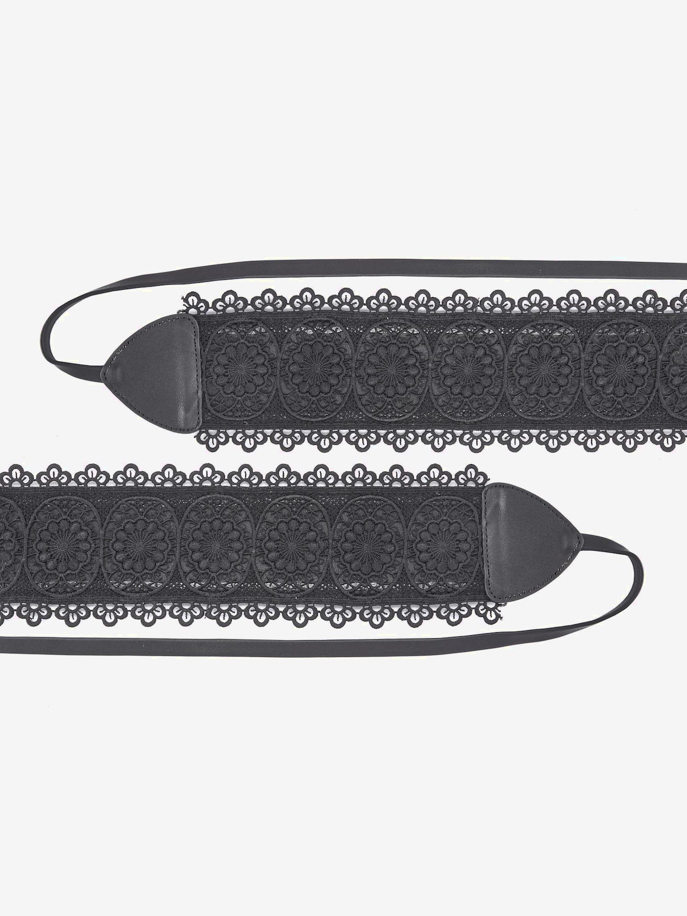 Ceinture avec broderie et dentelle tendance