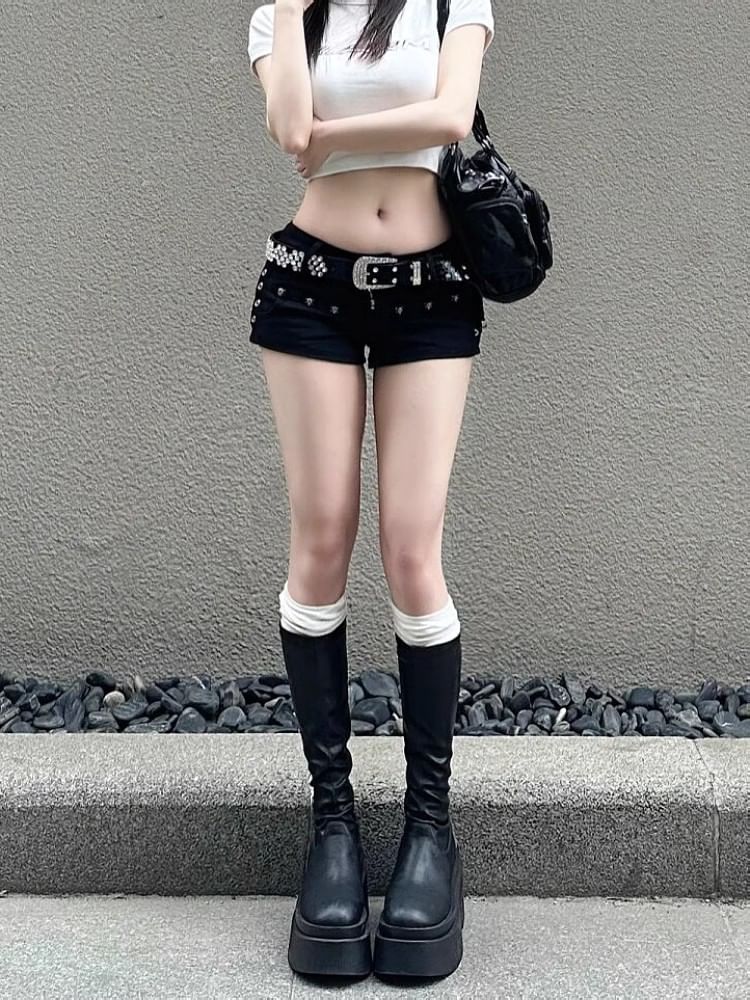 Litoya - Lage denim hotpants met studs