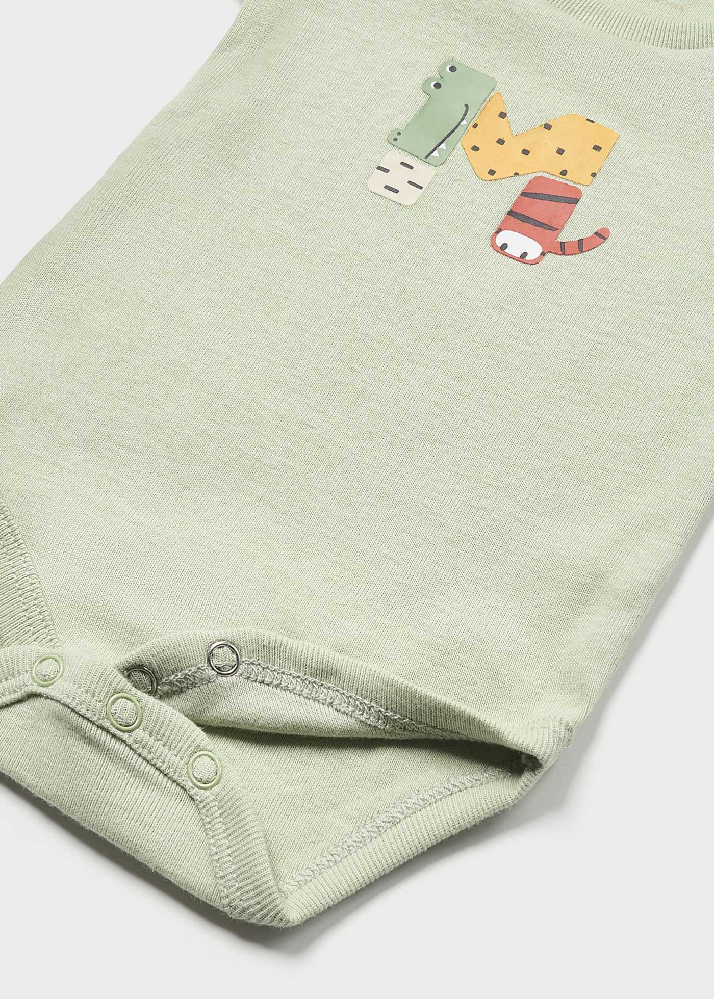 Conjunto de 3 peças em algodão sustentável para recém-nascidos.